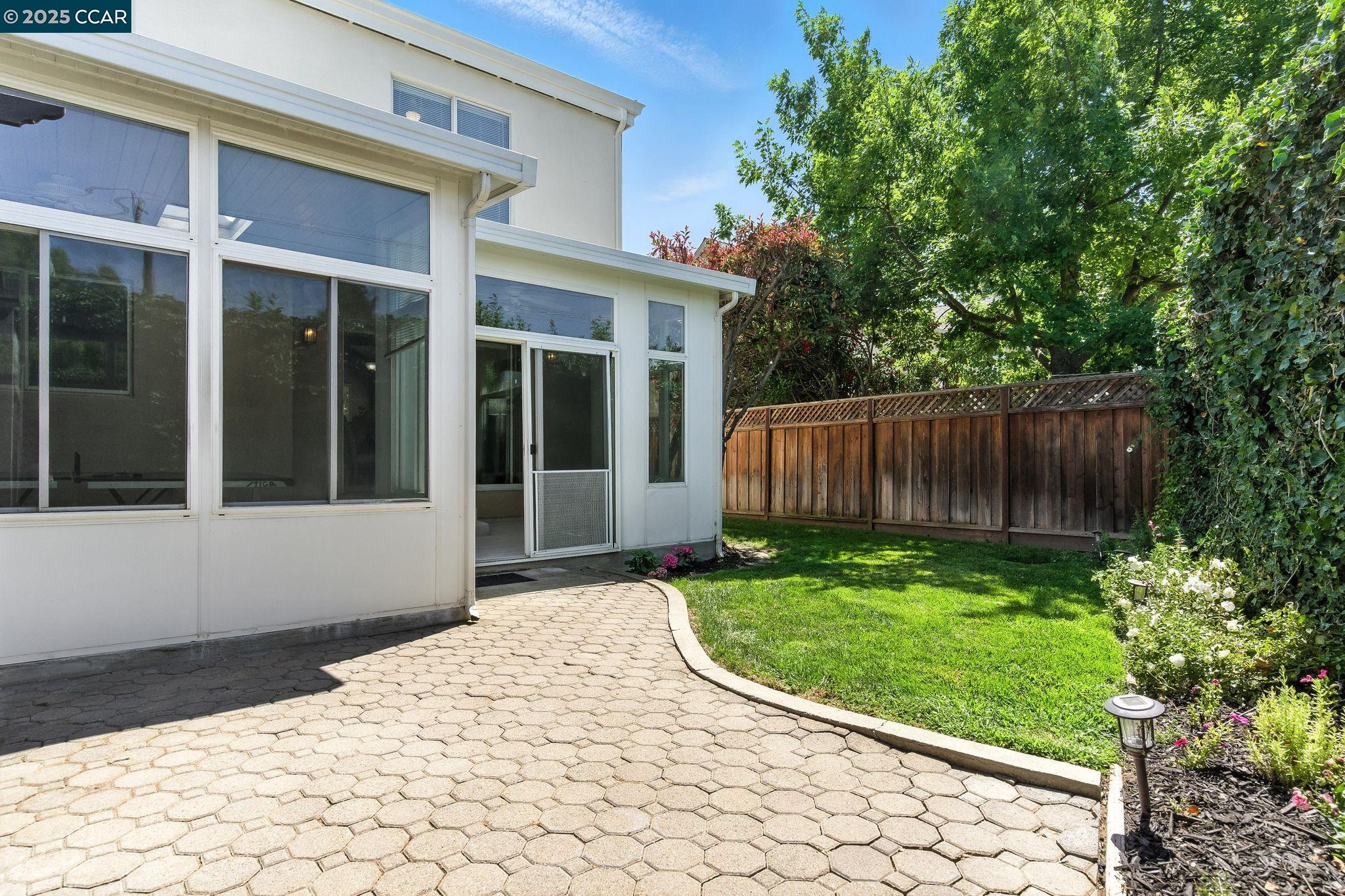 Detail Gallery Image 20 of 25 For 297 Del Valle, Pleasanton,  CA 94566 - 3 Beds | 2/1 Baths