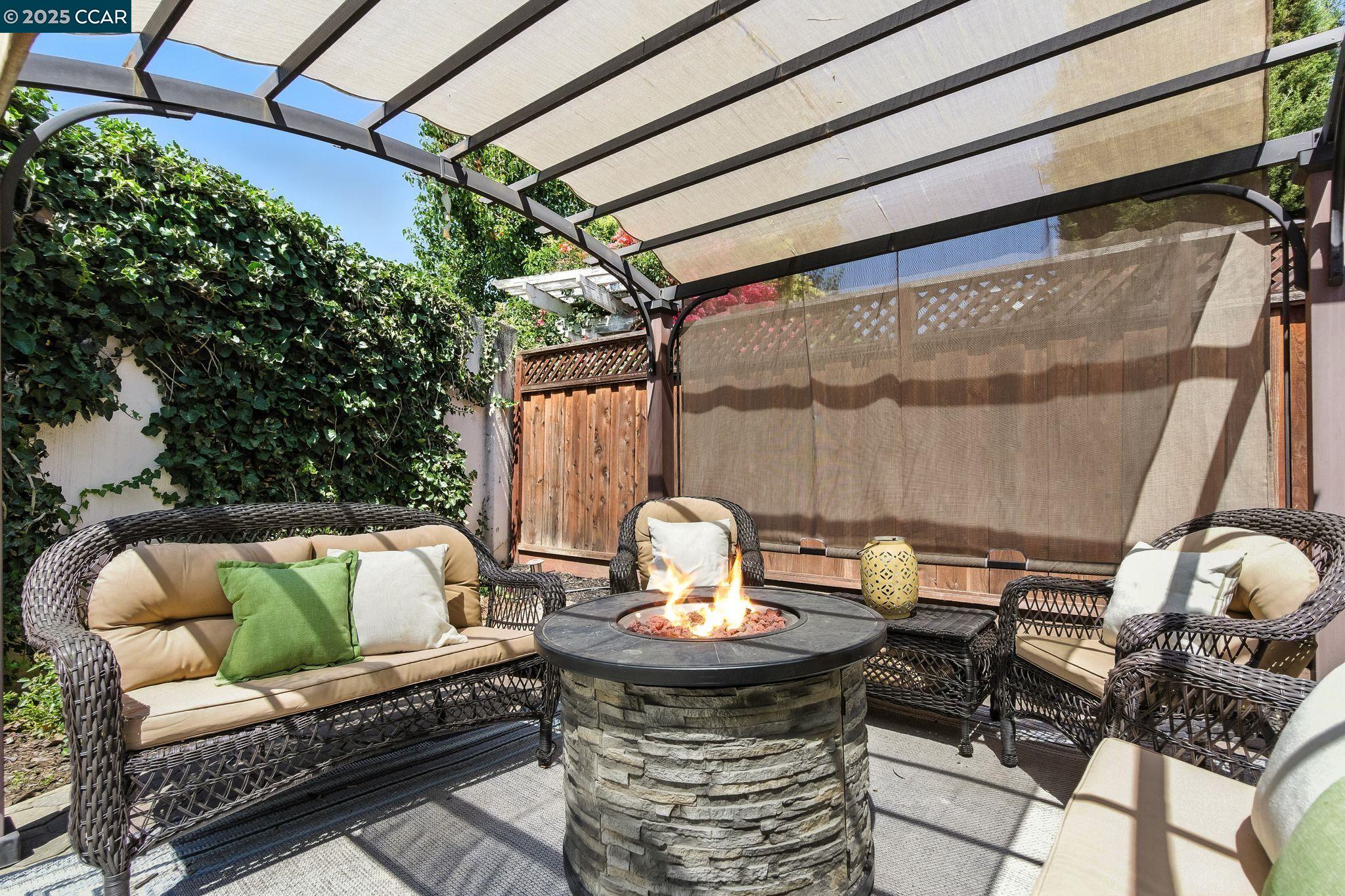 Detail Gallery Image 24 of 25 For 297 Del Valle, Pleasanton,  CA 94566 - 3 Beds | 2/1 Baths