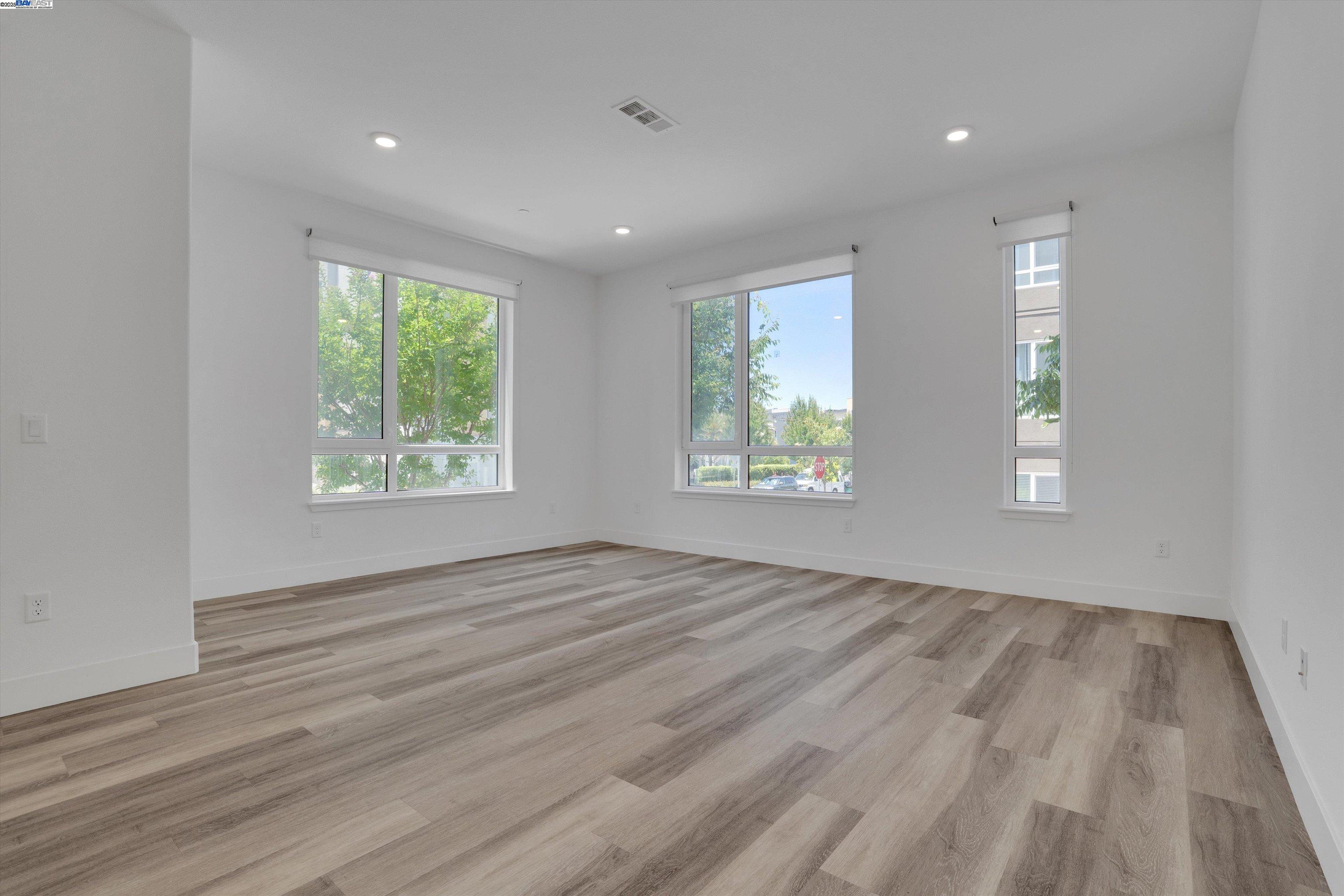 Photo #4: 41103853 Listing 