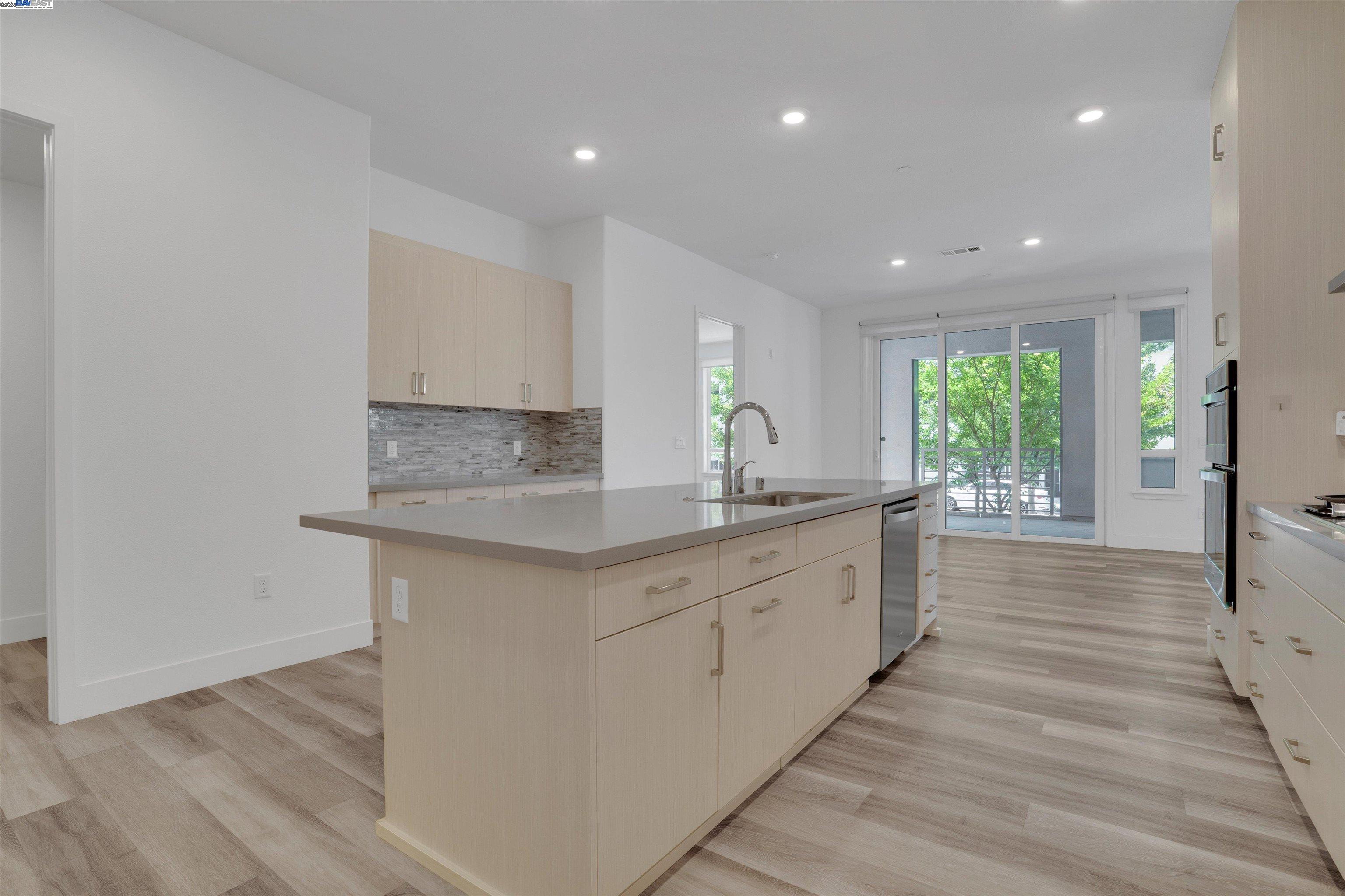 Photo #10: 41103853 Listing: Photo #10