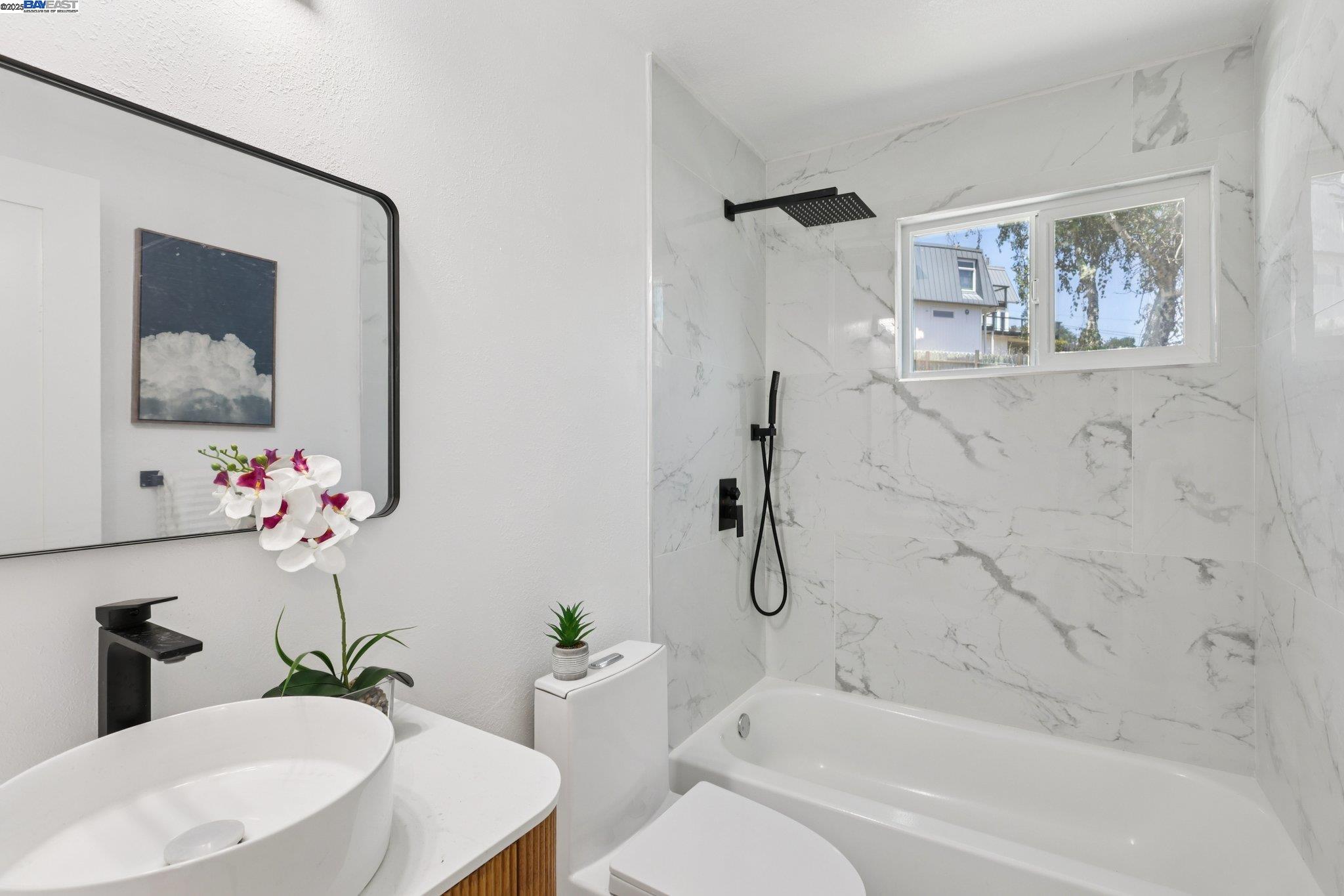 Detail Gallery Image 19 of 48 For 1218 Lattie Ln, Mill Valley,  CA 94941 - 4 Beds | 2 Baths
