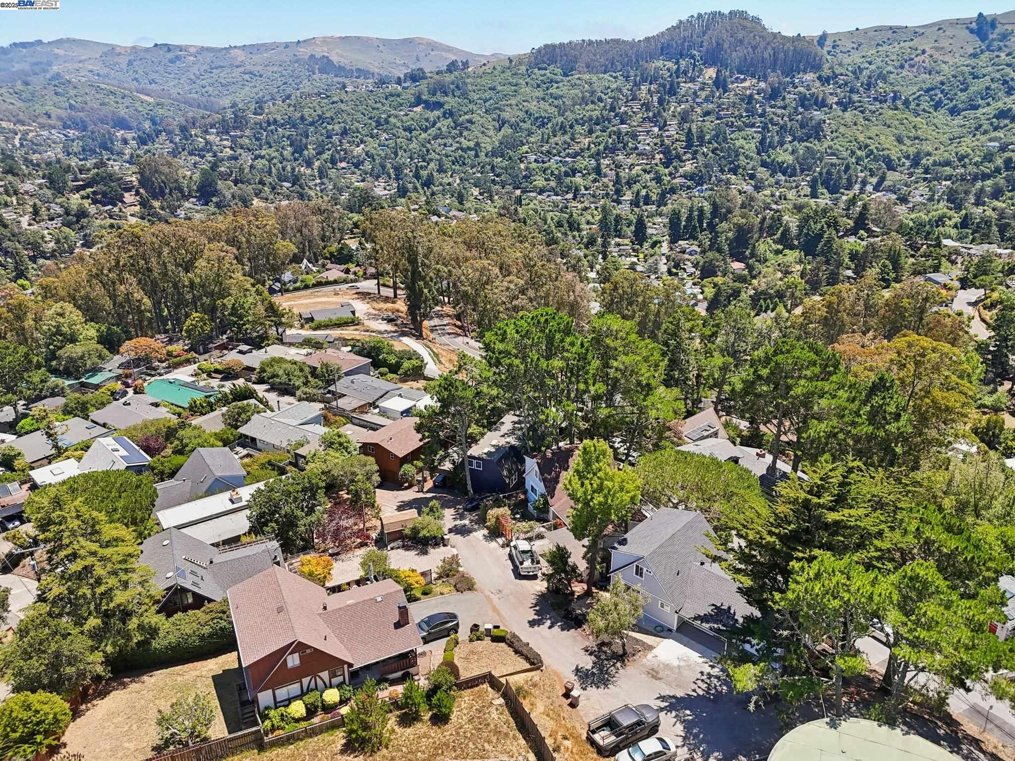 Detail Gallery Image 42 of 48 For 1218 Lattie Ln, Mill Valley,  CA 94941 - 4 Beds | 2 Baths