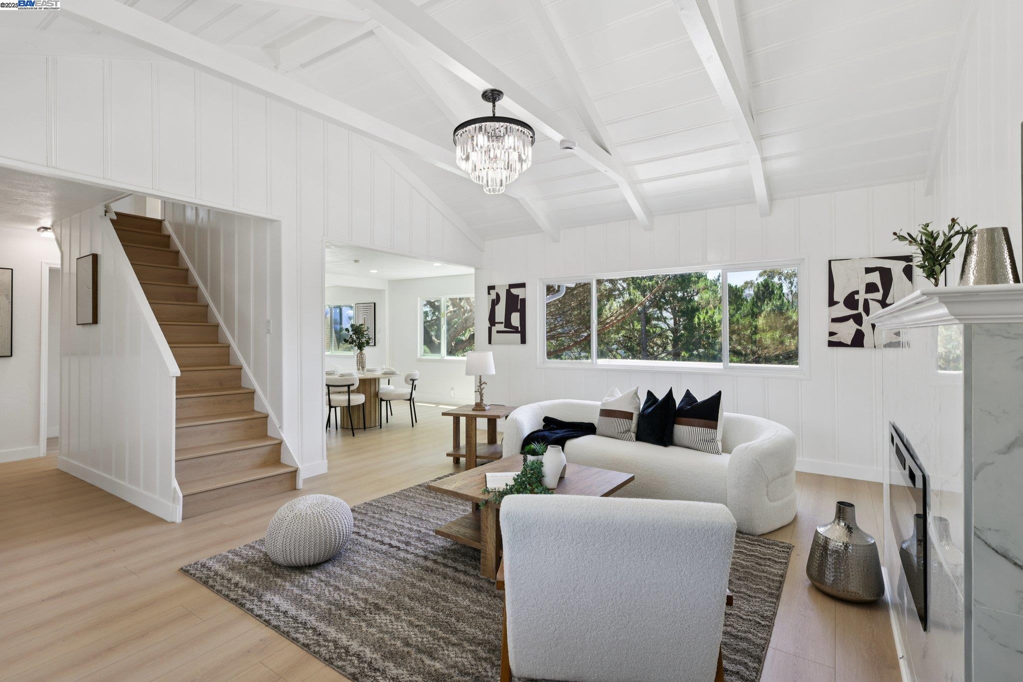 Detail Gallery Image 6 of 48 For 1218 Lattie Ln, Mill Valley,  CA 94941 - 4 Beds | 2 Baths