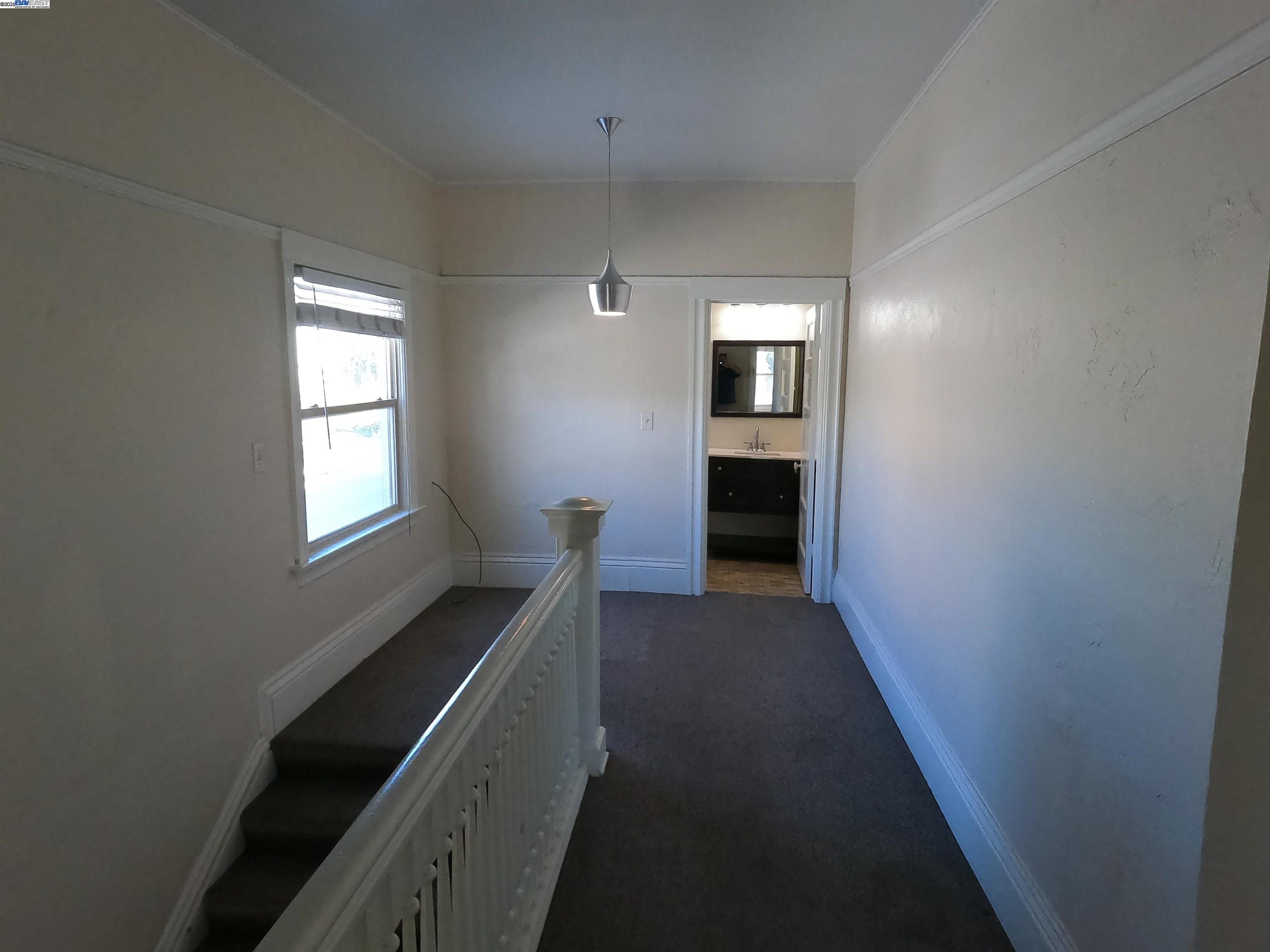 Detail Gallery Image 11 of 15 For 3822 Telegraph Ave, Oakland,  CA 94609 - 2 Beds | 1 Baths