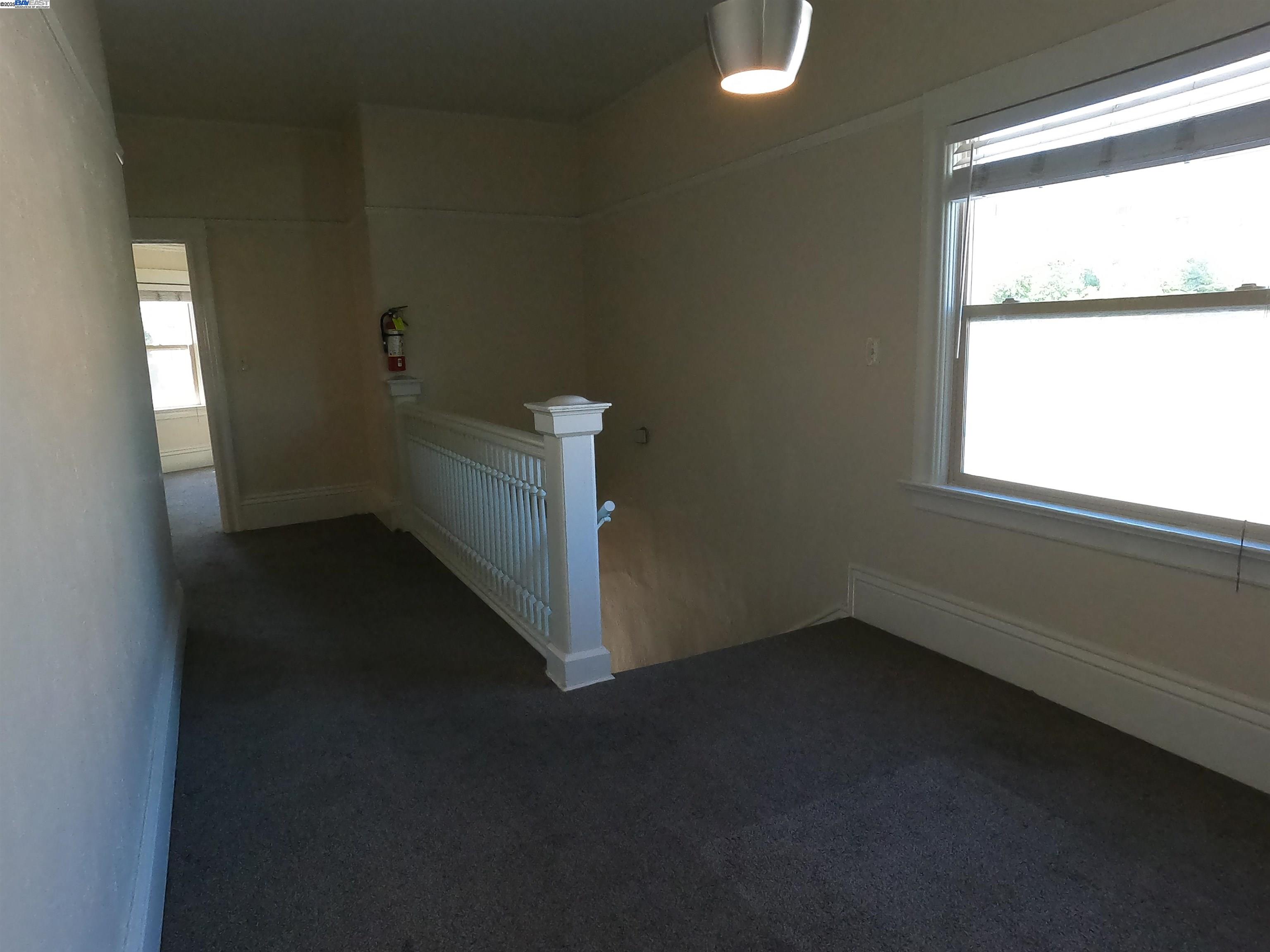 Detail Gallery Image 12 of 15 For 3822 Telegraph Ave, Oakland,  CA 94609 - 2 Beds | 1 Baths