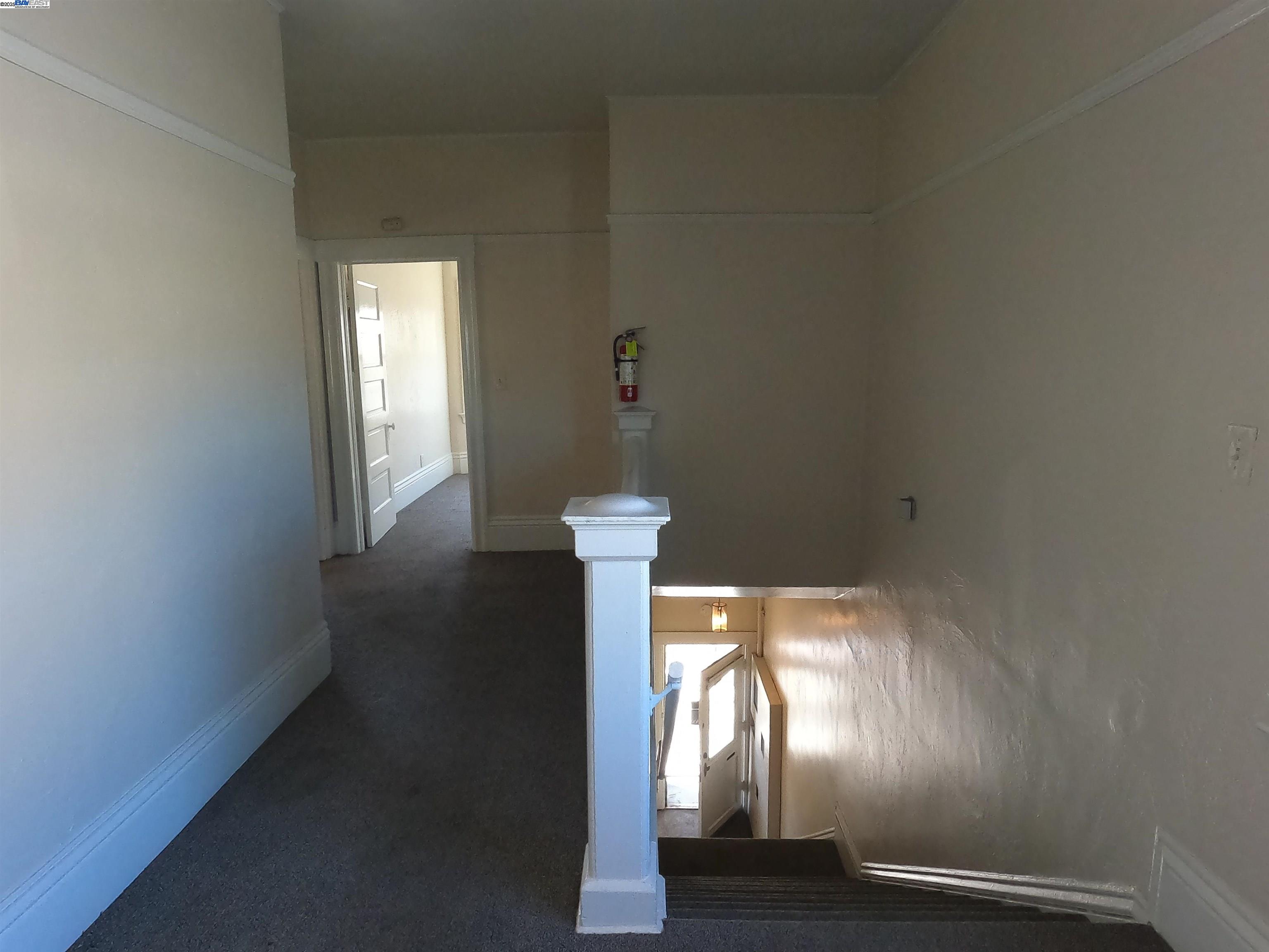 Detail Gallery Image 13 of 15 For 3822 Telegraph Ave, Oakland,  CA 94609 - 2 Beds | 1 Baths