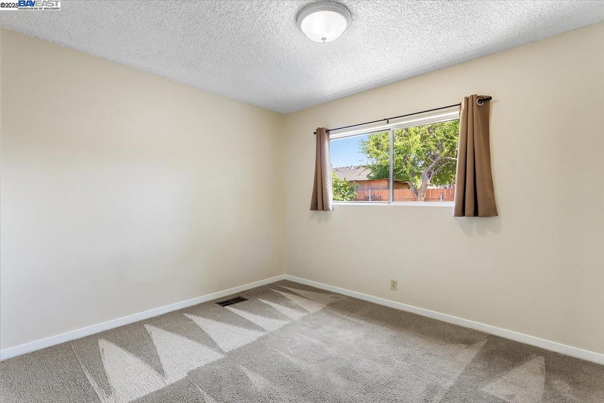 Detail Gallery Image 32 of 41 For 576 Pomona St, San Lorenzo,  CA 94580 - 3 Beds | 1 Baths
