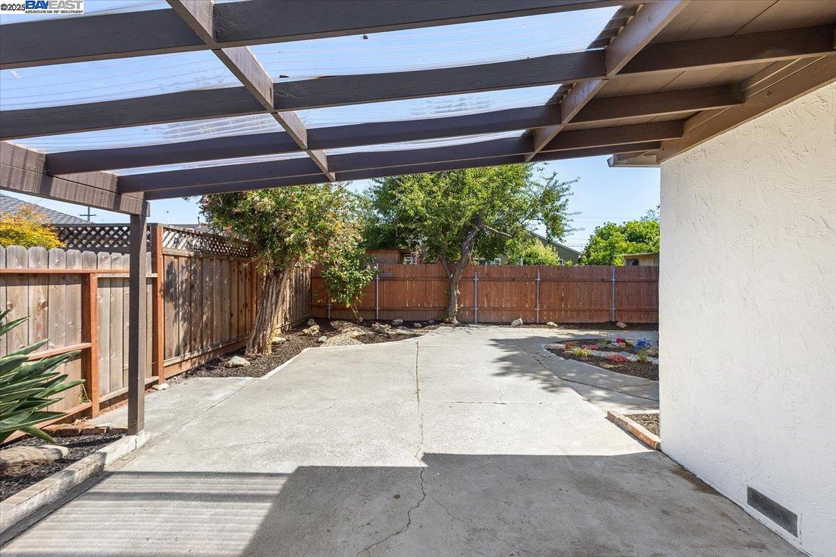 Detail Gallery Image 35 of 41 For 576 Pomona St, San Lorenzo,  CA 94580 - 3 Beds | 1 Baths