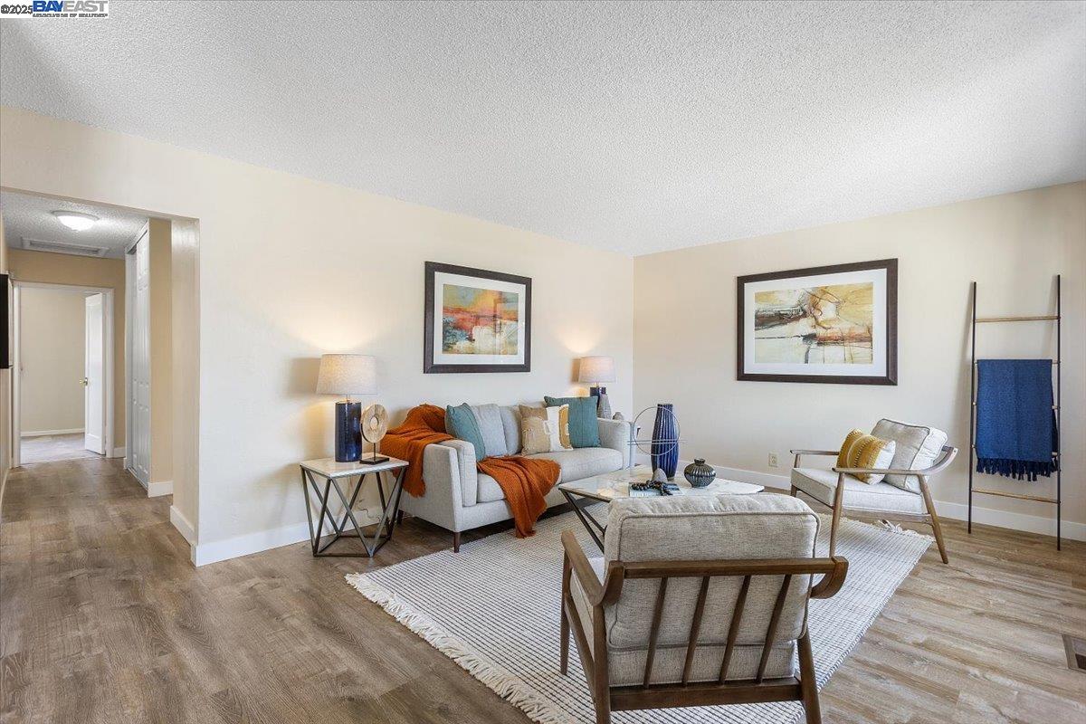 Detail Gallery Image 6 of 41 For 576 Pomona St, San Lorenzo,  CA 94580 - 3 Beds | 1 Baths