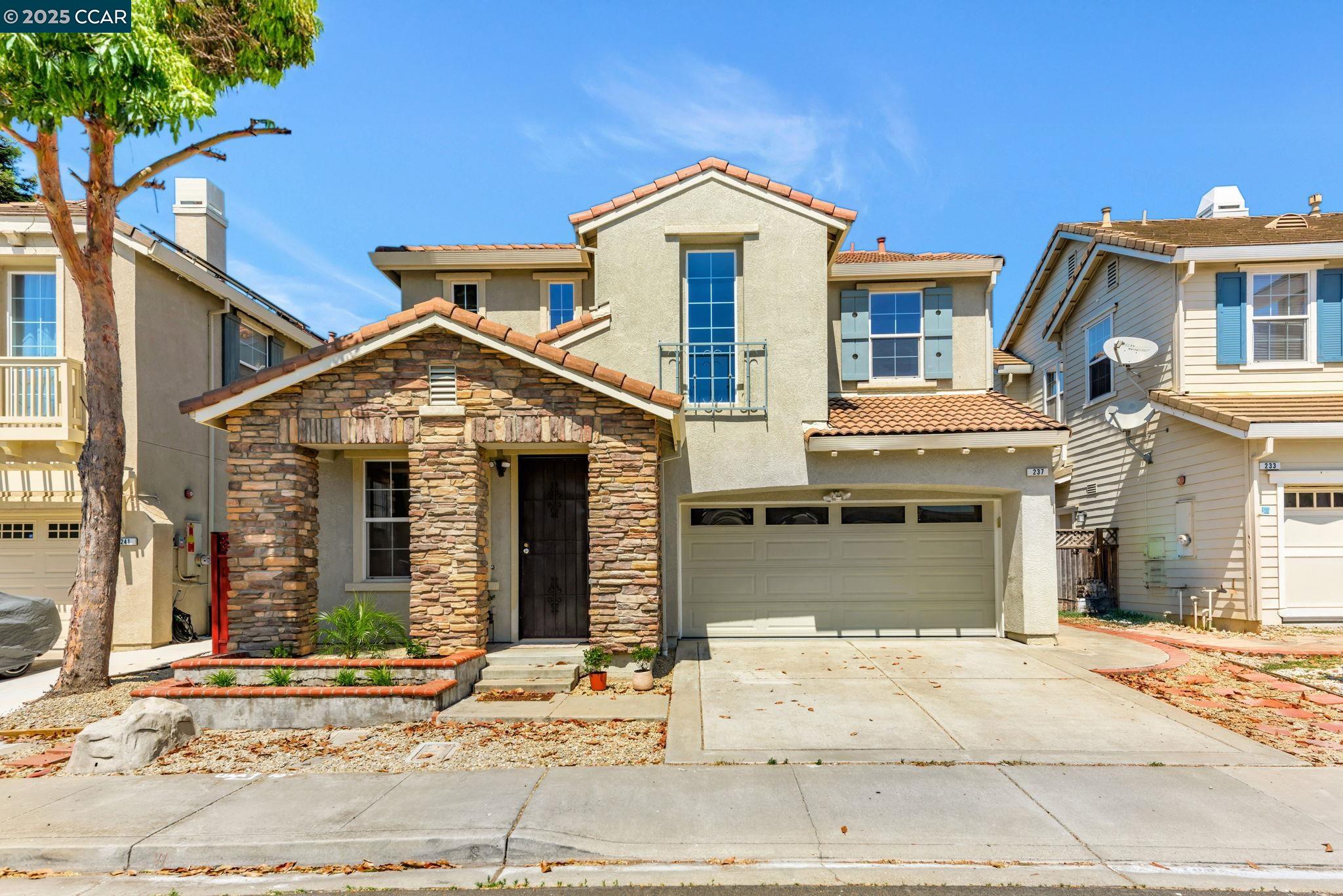 Detail Gallery Image 1 of 49 For 237 Dutra Vernaci Dr, Union City,  CA 94587 - 5 Beds | 3 Baths