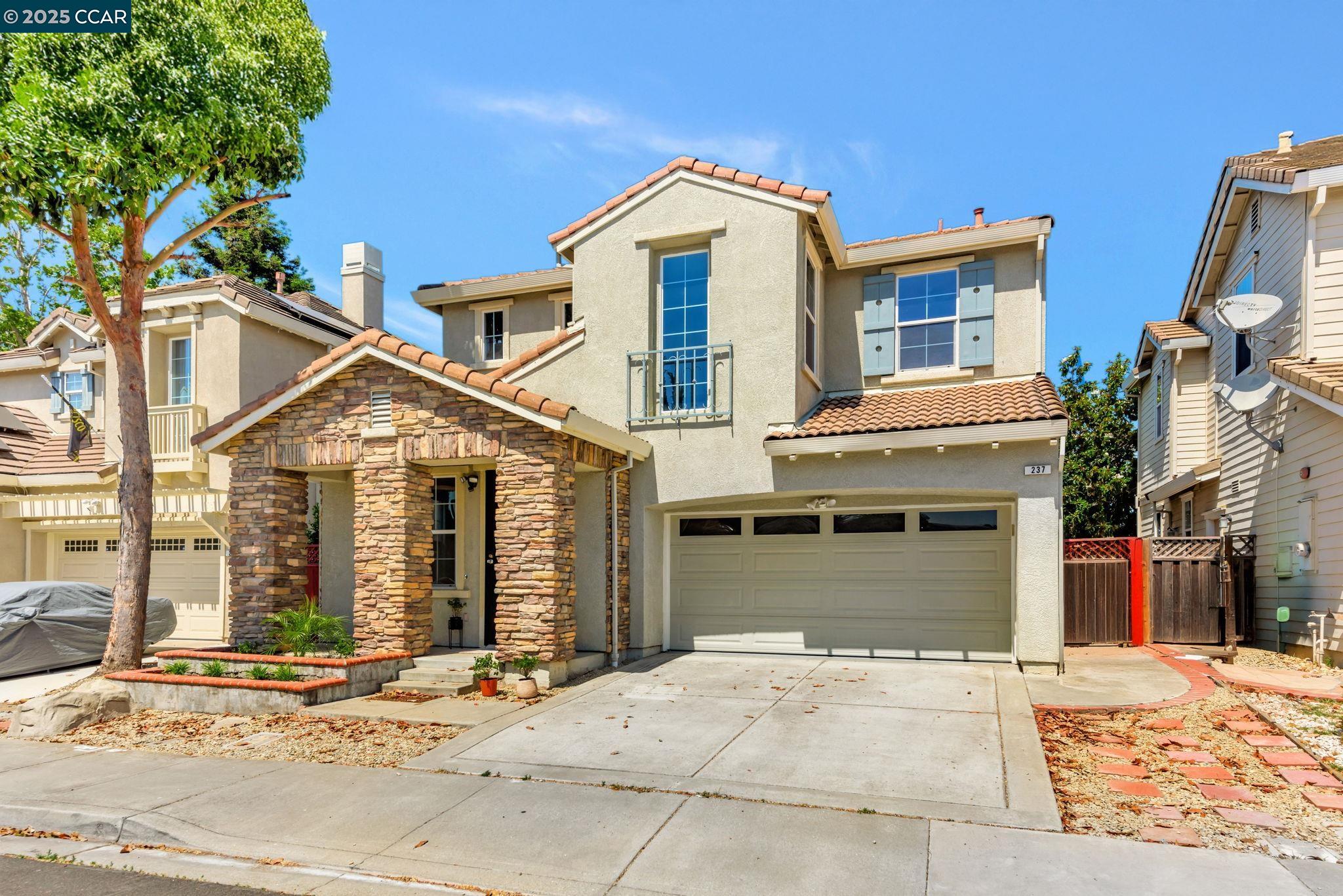 Detail Gallery Image 2 of 49 For 237 Dutra Vernaci Dr, Union City,  CA 94587 - 5 Beds | 3 Baths