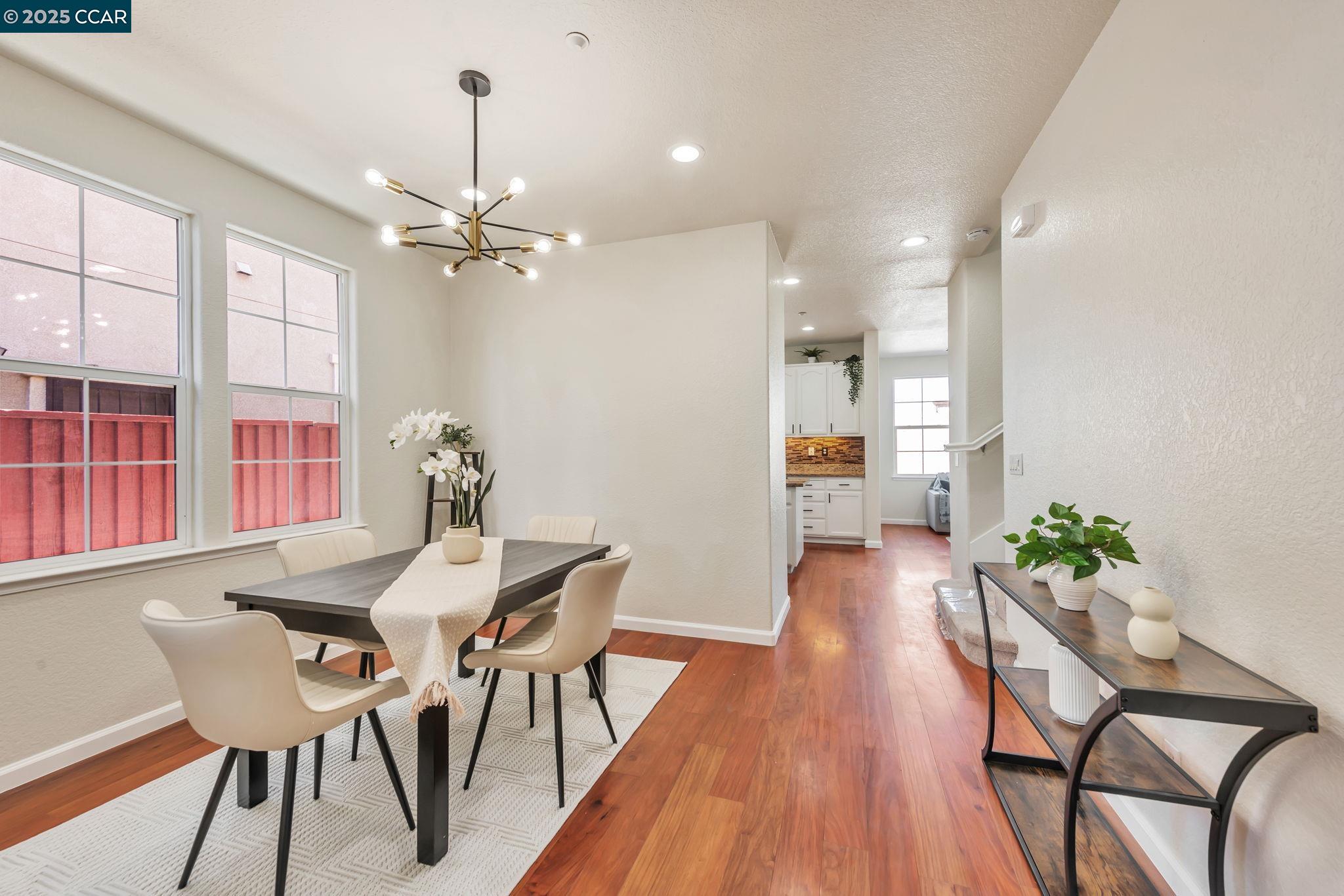 Detail Gallery Image 19 of 49 For 237 Dutra Vernaci Dr, Union City,  CA 94587 - 5 Beds | 3 Baths