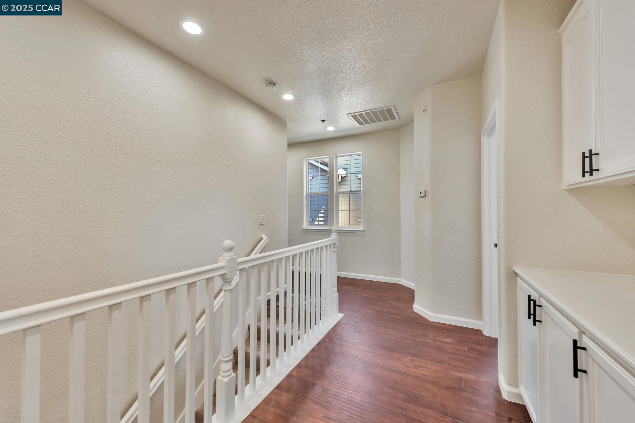Detail Gallery Image 21 of 49 For 237 Dutra Vernaci Dr, Union City,  CA 94587 - 5 Beds | 3 Baths
