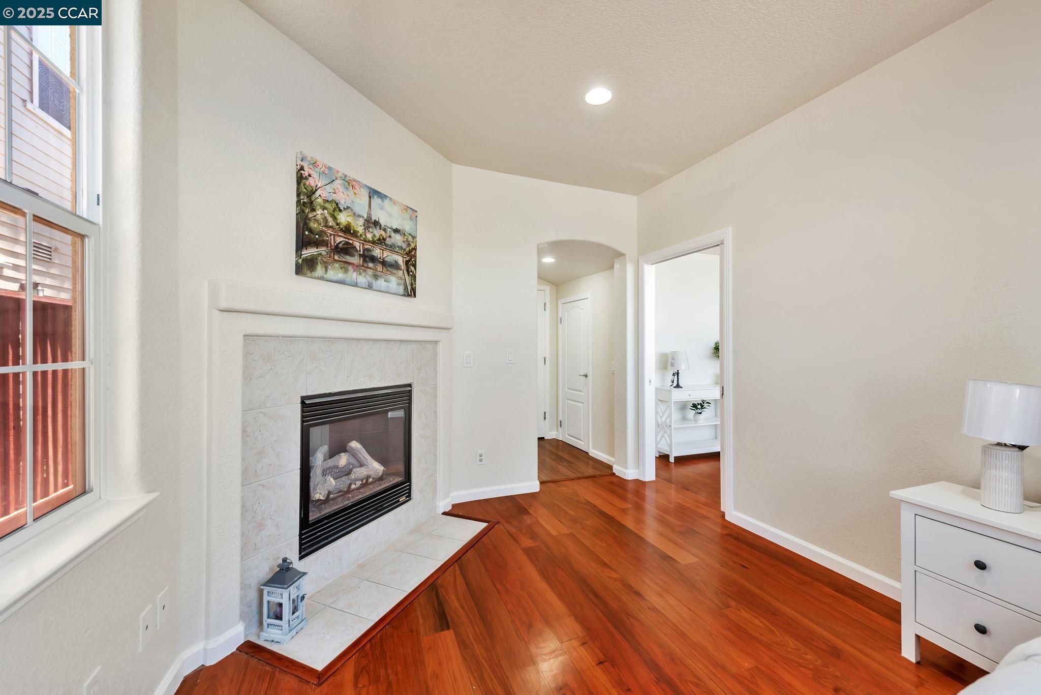 Detail Gallery Image 34 of 49 For 237 Dutra Vernaci Dr, Union City,  CA 94587 - 5 Beds | 3 Baths