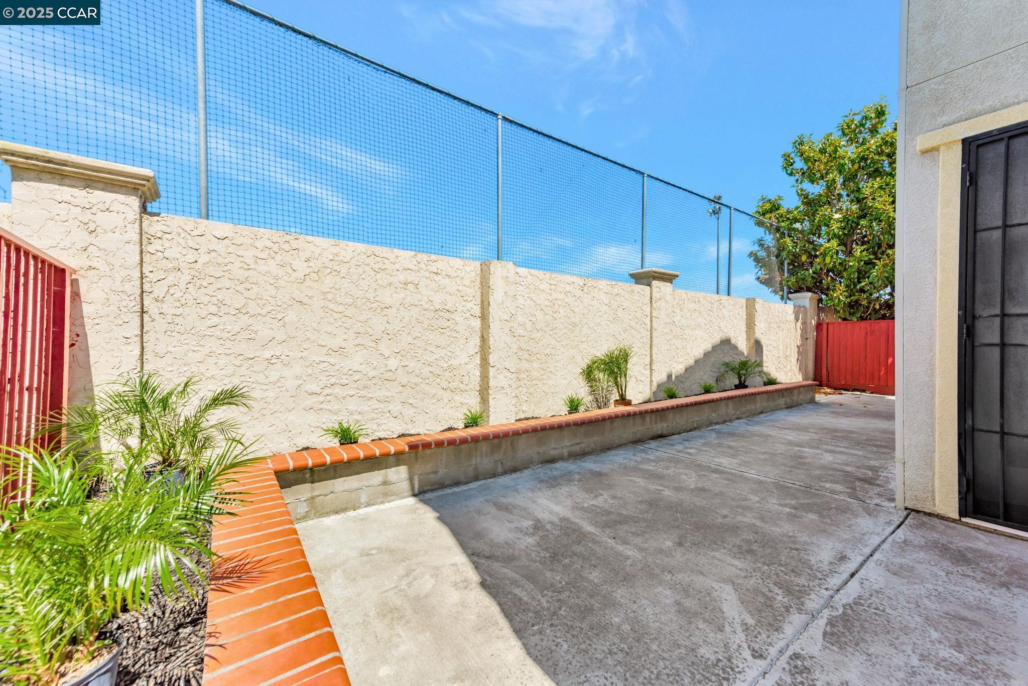 Detail Gallery Image 43 of 49 For 237 Dutra Vernaci Dr, Union City,  CA 94587 - 5 Beds | 3 Baths