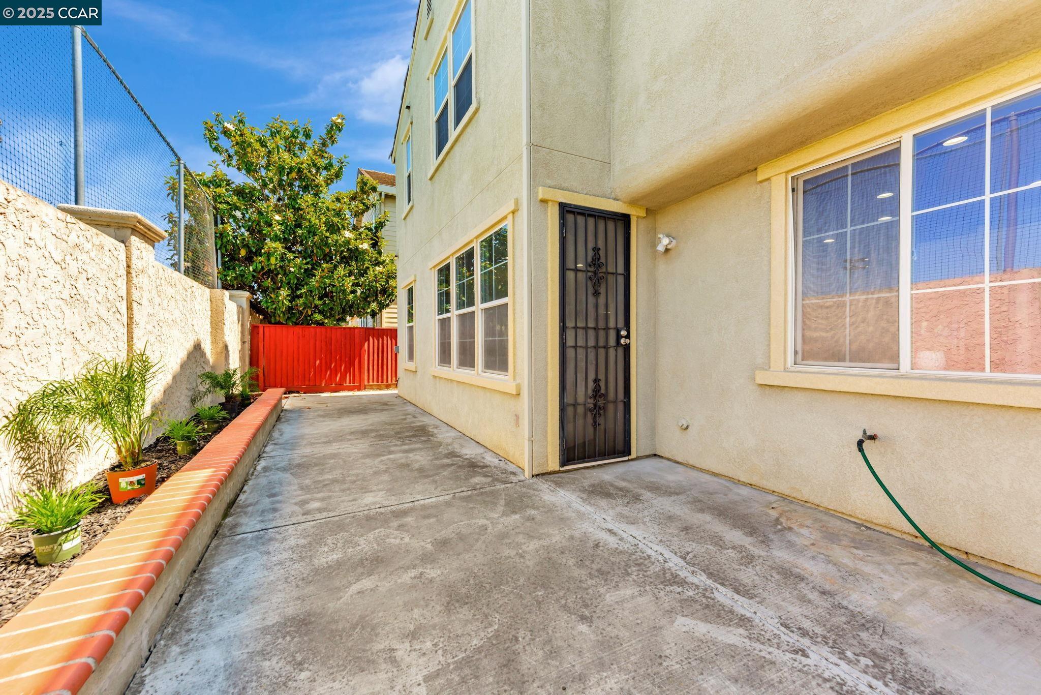 Detail Gallery Image 45 of 49 For 237 Dutra Vernaci Dr, Union City,  CA 94587 - 5 Beds | 3 Baths
