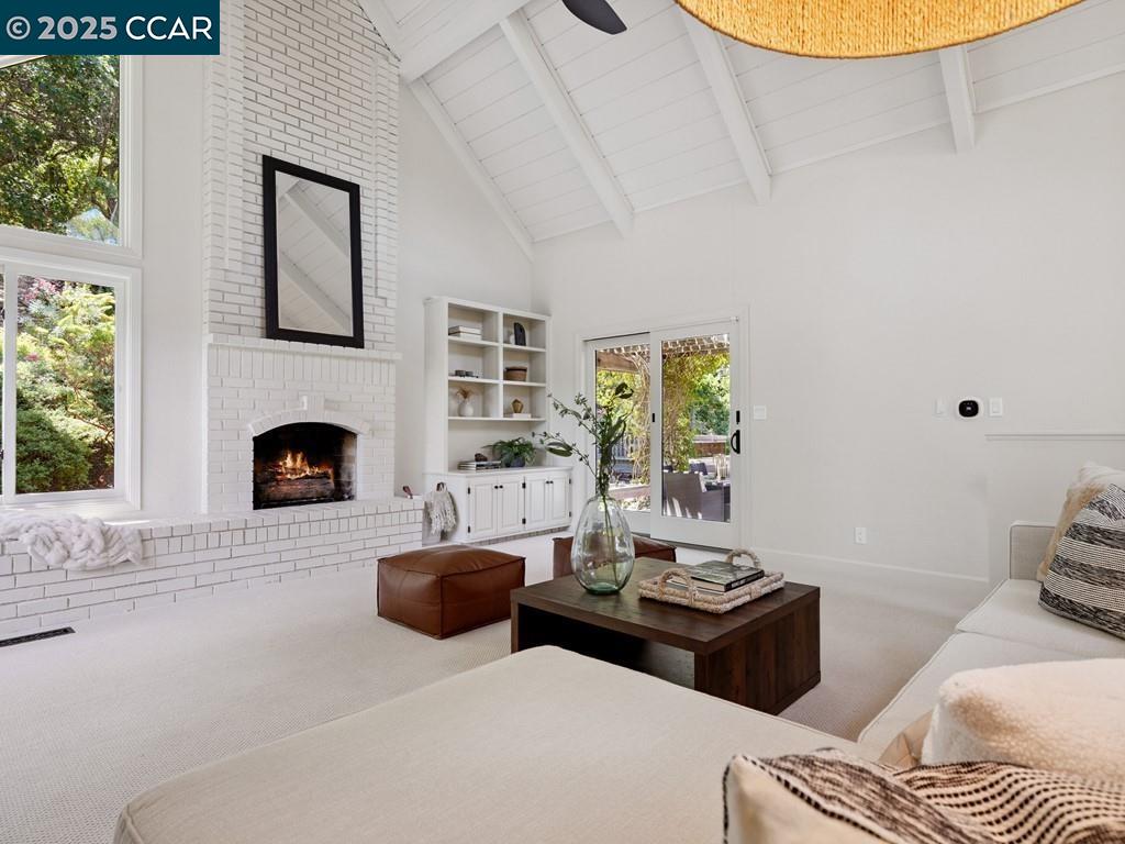 Detail Gallery Image 17 of 60 For 27 Toledo Dr, Lafayette,  CA 94549 - 5 Beds | 3/1 Baths