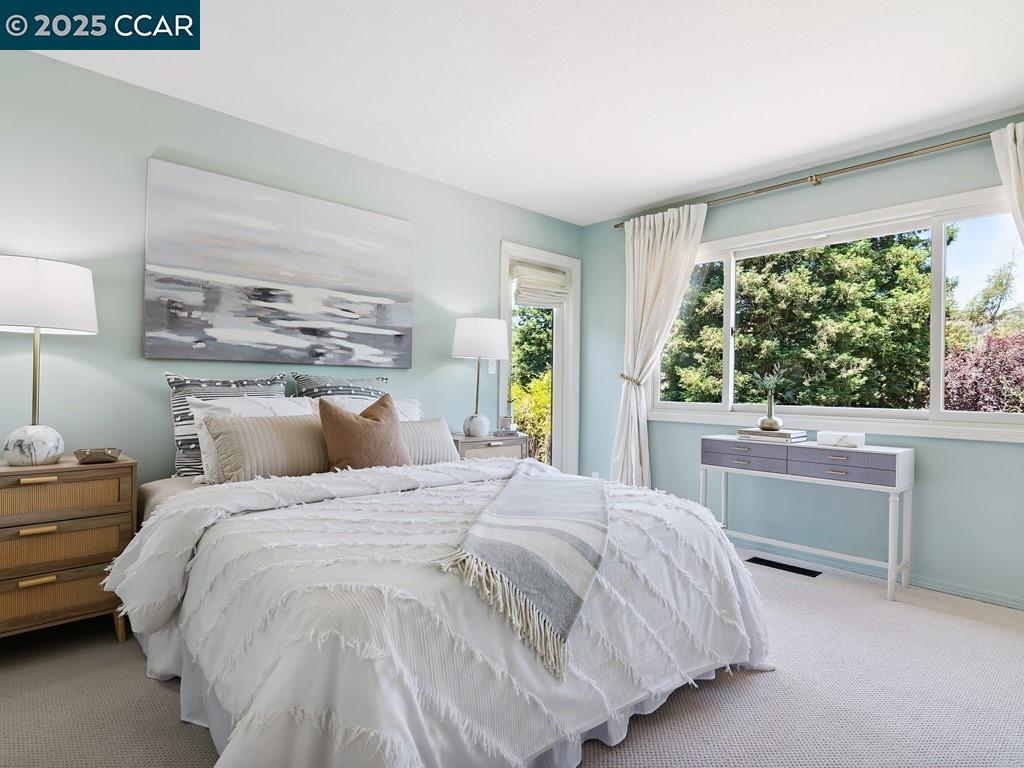 Detail Gallery Image 30 of 60 For 27 Toledo Dr, Lafayette,  CA 94549 - 5 Beds | 3/1 Baths