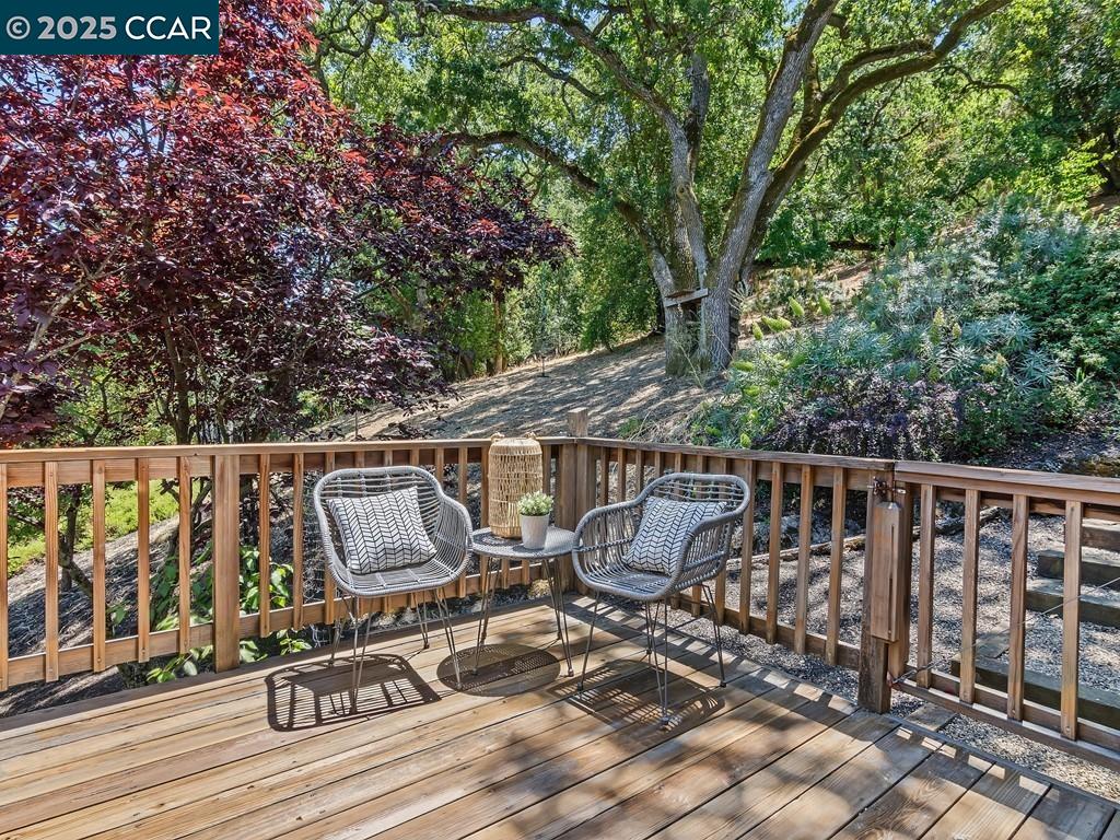 Detail Gallery Image 47 of 60 For 27 Toledo Dr, Lafayette,  CA 94549 - 5 Beds | 3/1 Baths