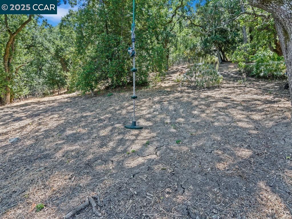 Detail Gallery Image 48 of 60 For 27 Toledo Dr, Lafayette,  CA 94549 - 5 Beds | 3/1 Baths