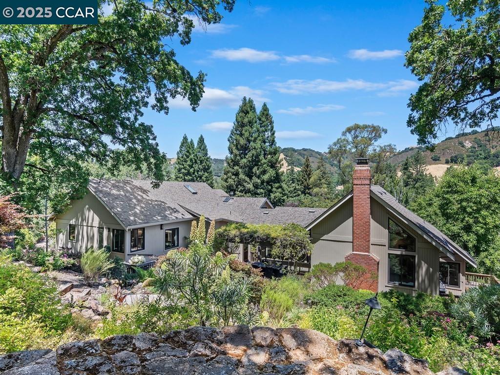 Detail Gallery Image 51 of 60 For 27 Toledo Dr, Lafayette,  CA 94549 - 5 Beds | 3/1 Baths