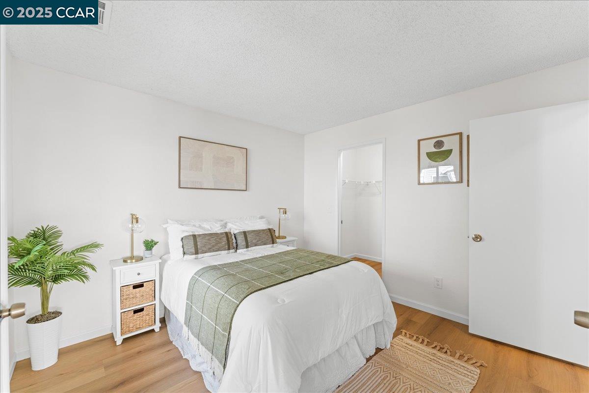 Photo #11: 41103864 Listing: Photo #11