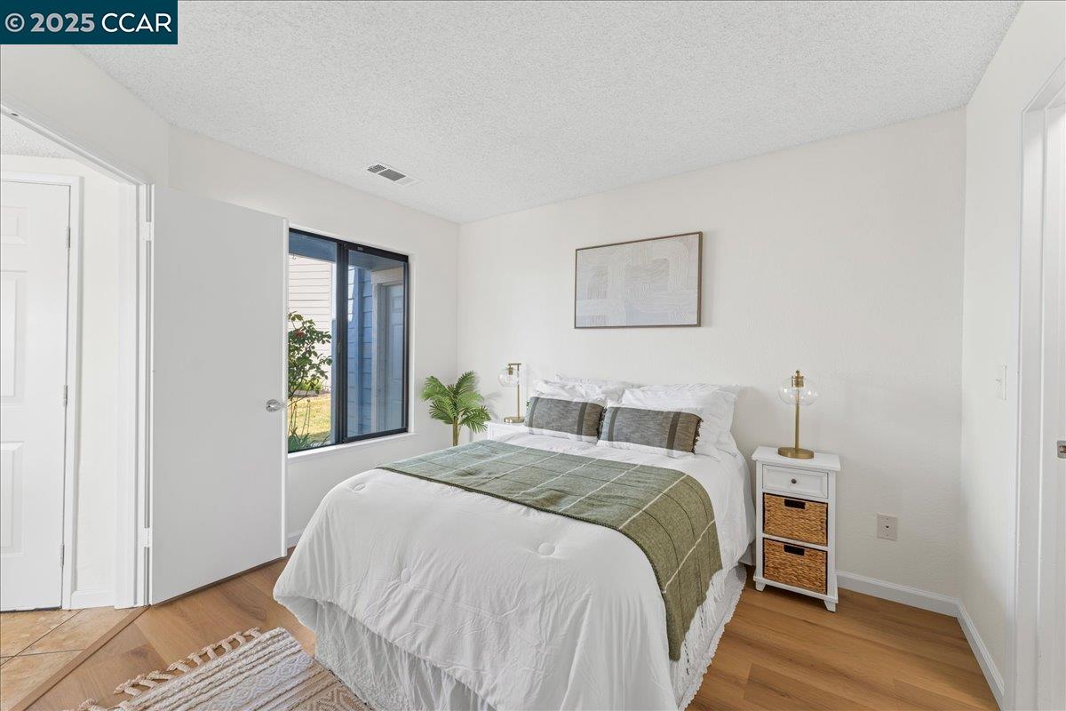 Photo #12: 41103864 Listing: Photo #12