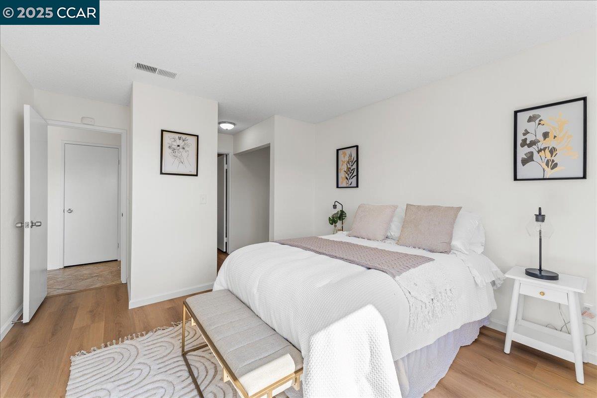 Photo #17: 41103864 Listing: Photo #17