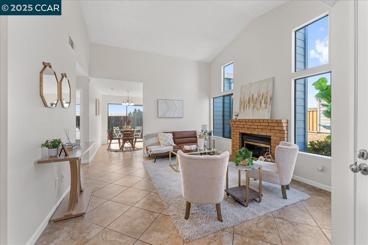 Photo #4: 41103864 Listing 