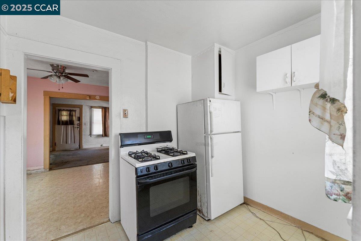 Detail Gallery Image 12 of 26 For 1229 55th St, Emeryville,  CA 94608 - 2 Beds | 1 Baths