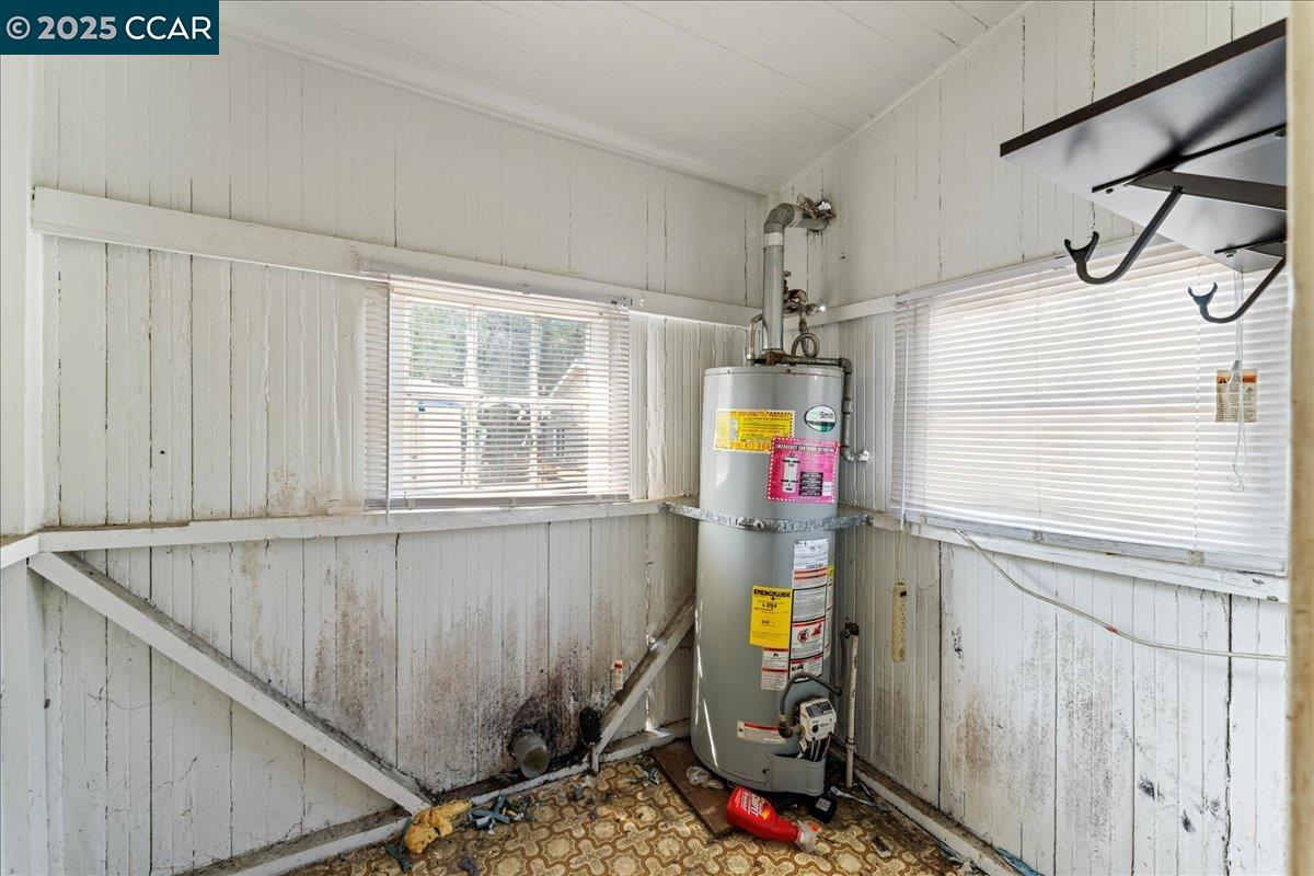 Detail Gallery Image 13 of 26 For 1229 55th St, Emeryville,  CA 94608 - 2 Beds | 1 Baths