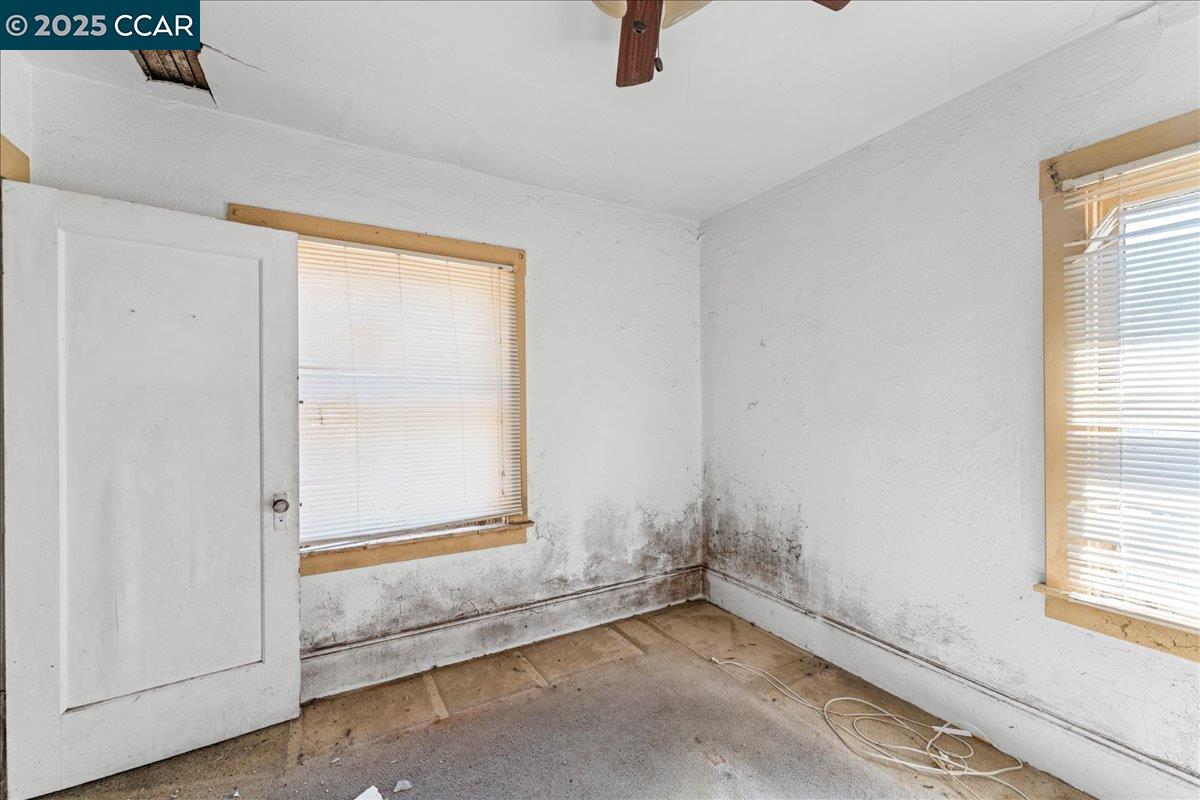 Detail Gallery Image 17 of 26 For 1229 55th St, Emeryville,  CA 94608 - 2 Beds | 1 Baths