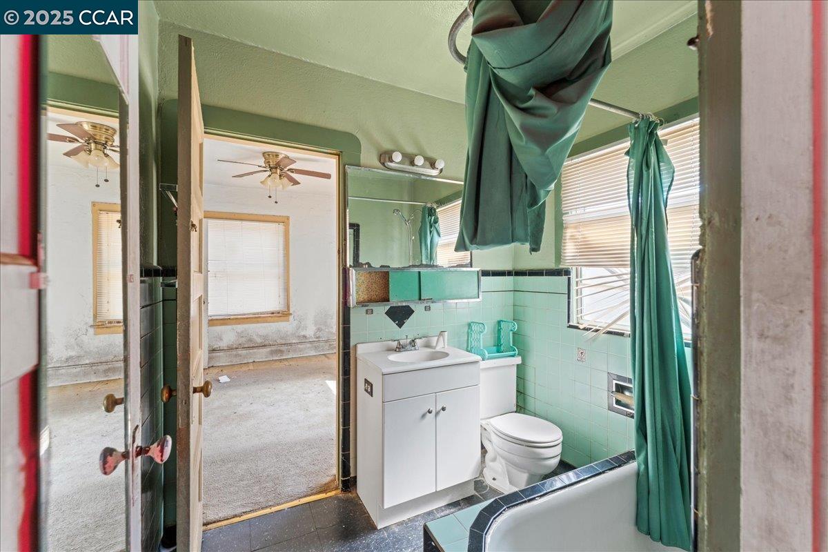 Detail Gallery Image 19 of 26 For 1229 55th St, Emeryville,  CA 94608 - 2 Beds | 1 Baths