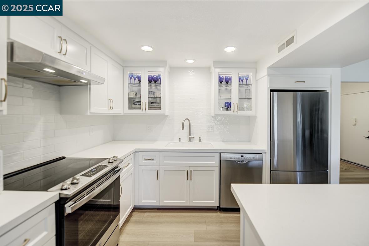 Photo #9: 41103868 Listing: Photo #9