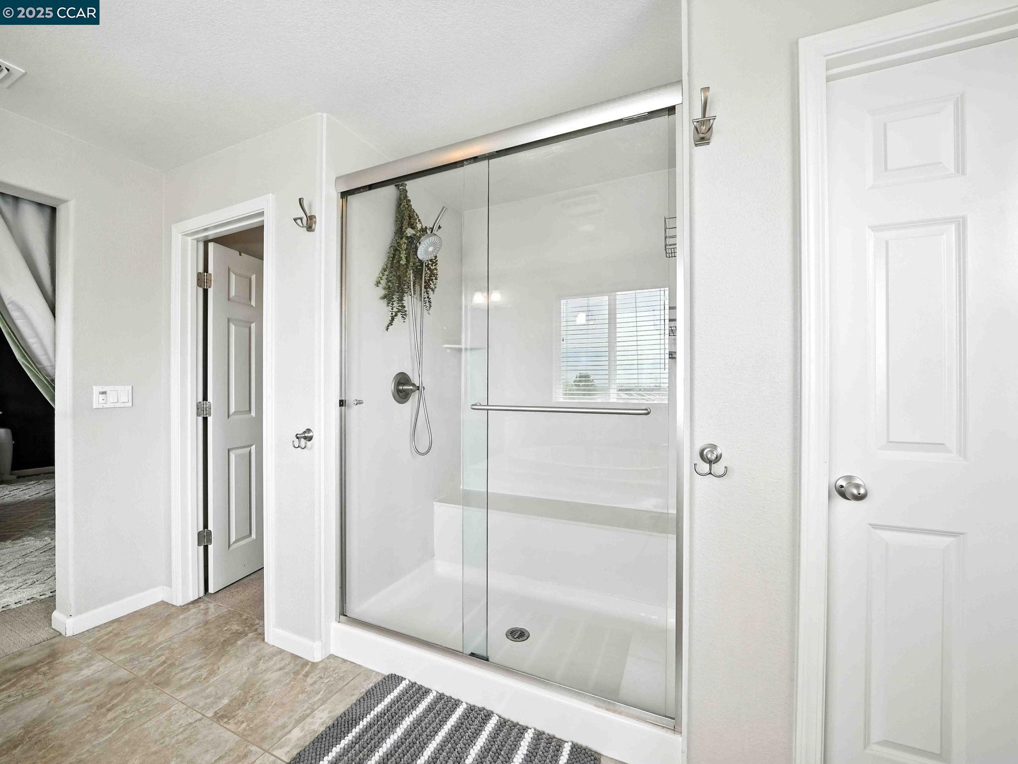Detail Gallery Image 33 of 51 For 2433 Sanders Ln, Fairfield,  CA 94533 - 4 Beds | 2/1 Baths