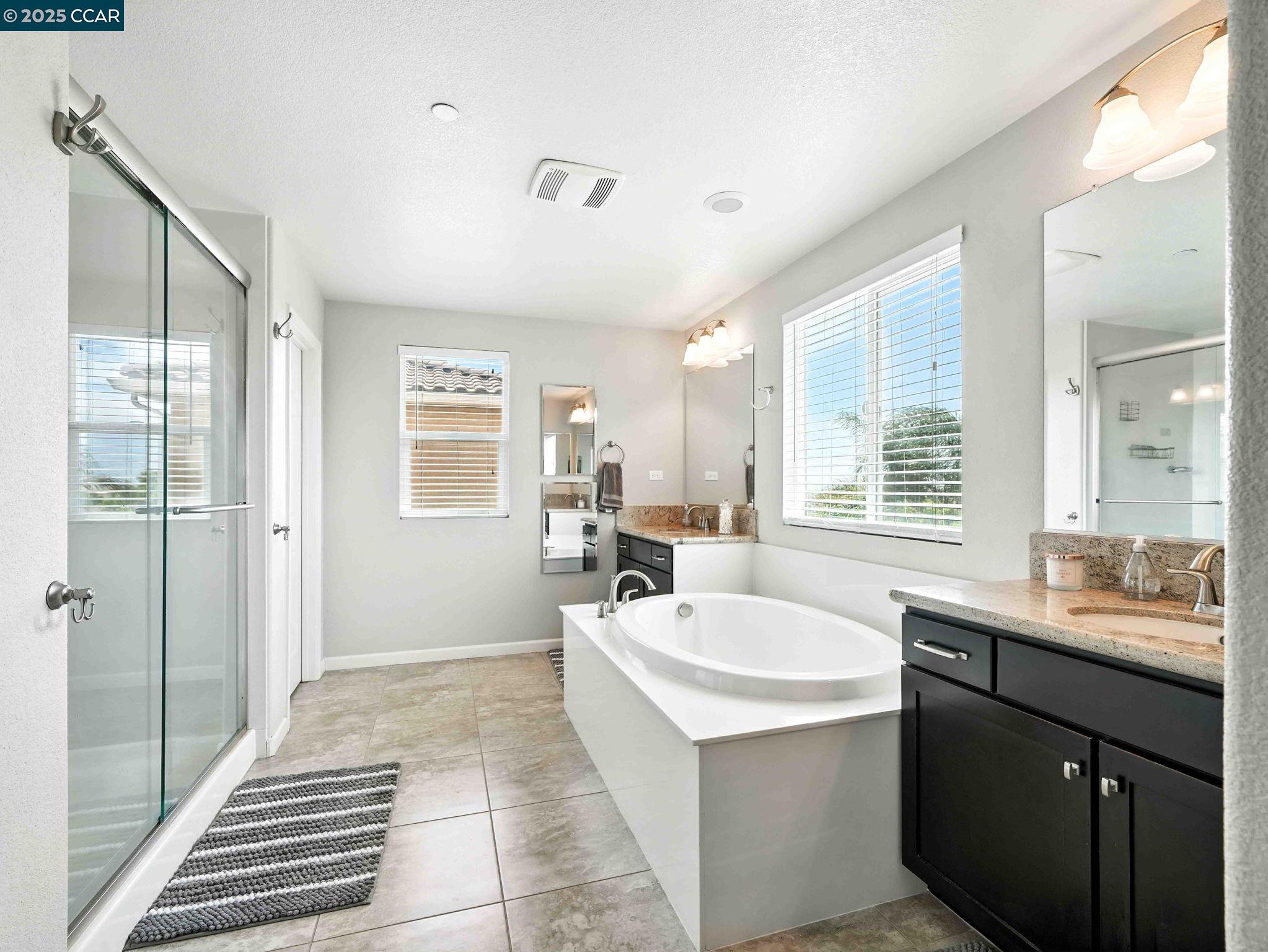 Detail Gallery Image 34 of 51 For 2433 Sanders Ln, Fairfield,  CA 94533 - 4 Beds | 2/1 Baths