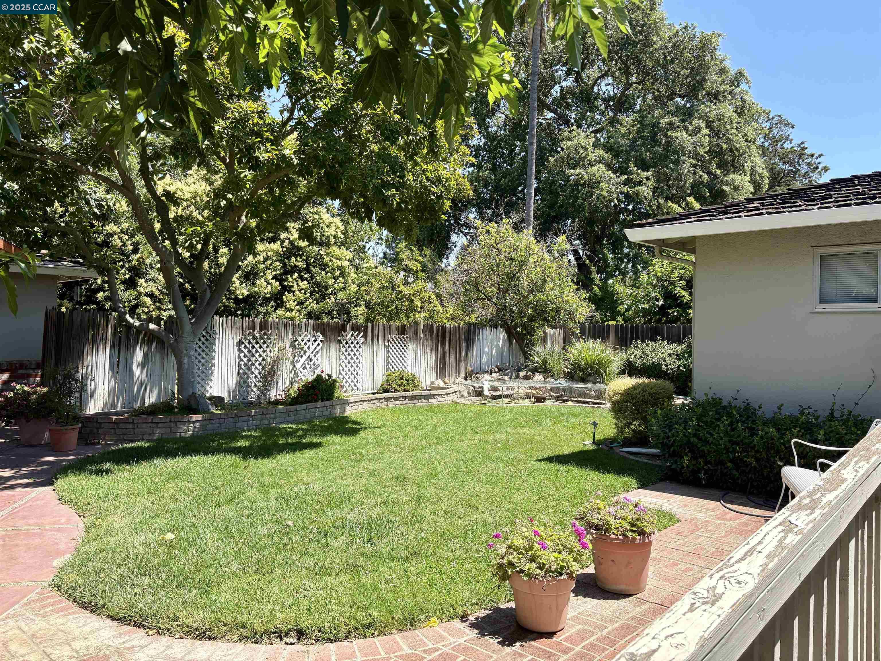 Detail Gallery Image 9 of 14 For 3041 Concord Blvd, Concord,  CA 94519 - 3 Beds | 2 Baths