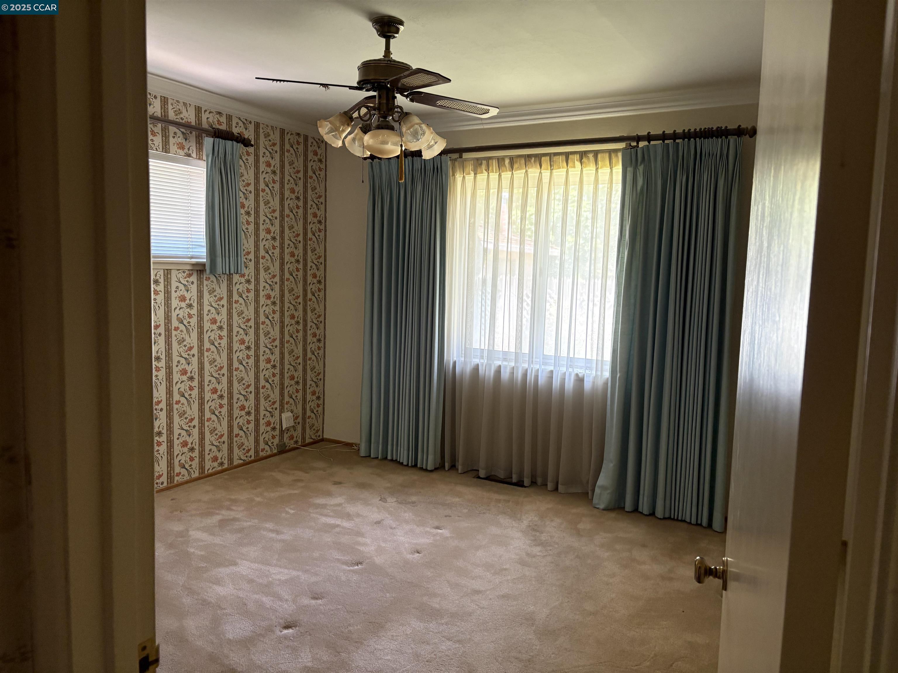 Detail Gallery Image 10 of 14 For 3041 Concord Blvd, Concord,  CA 94519 - 3 Beds | 2 Baths