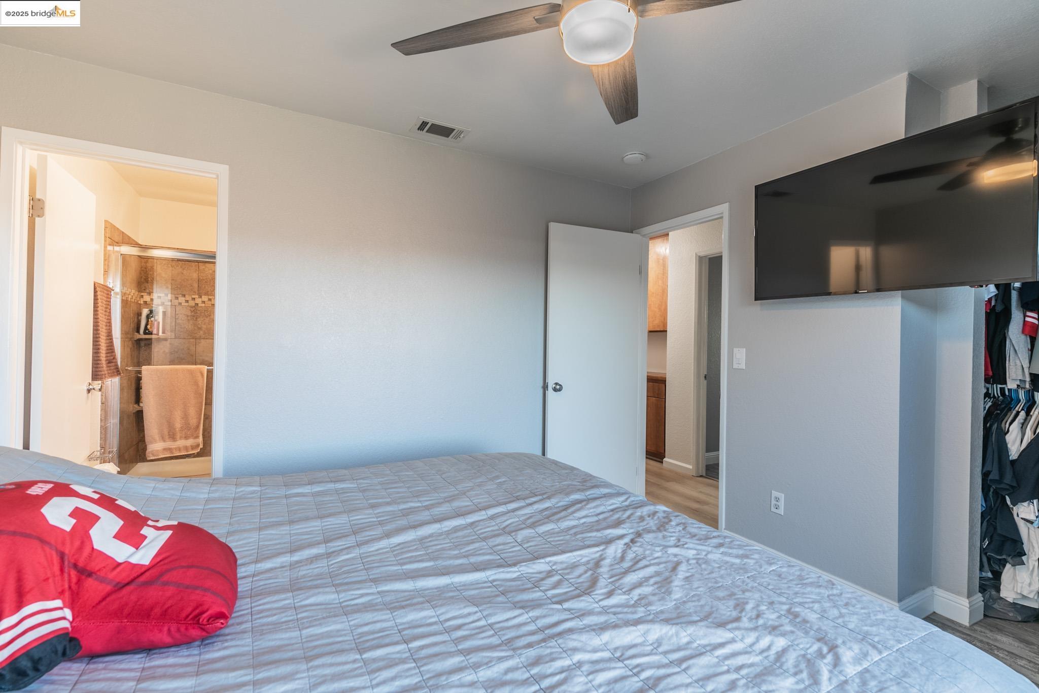 Detail Gallery Image 19 of 37 For 2035 Monterey Dr, Livermore,  CA 94551 - 3 Beds | 2 Baths