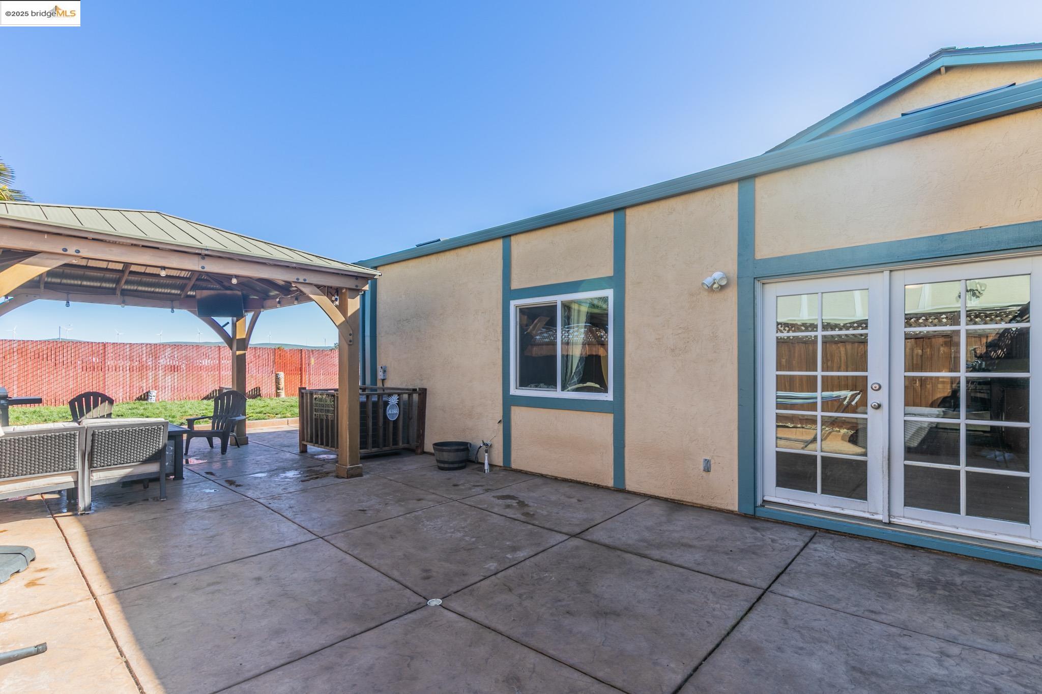 Detail Gallery Image 23 of 37 For 2035 Monterey Dr, Livermore,  CA 94551 - 3 Beds | 2 Baths