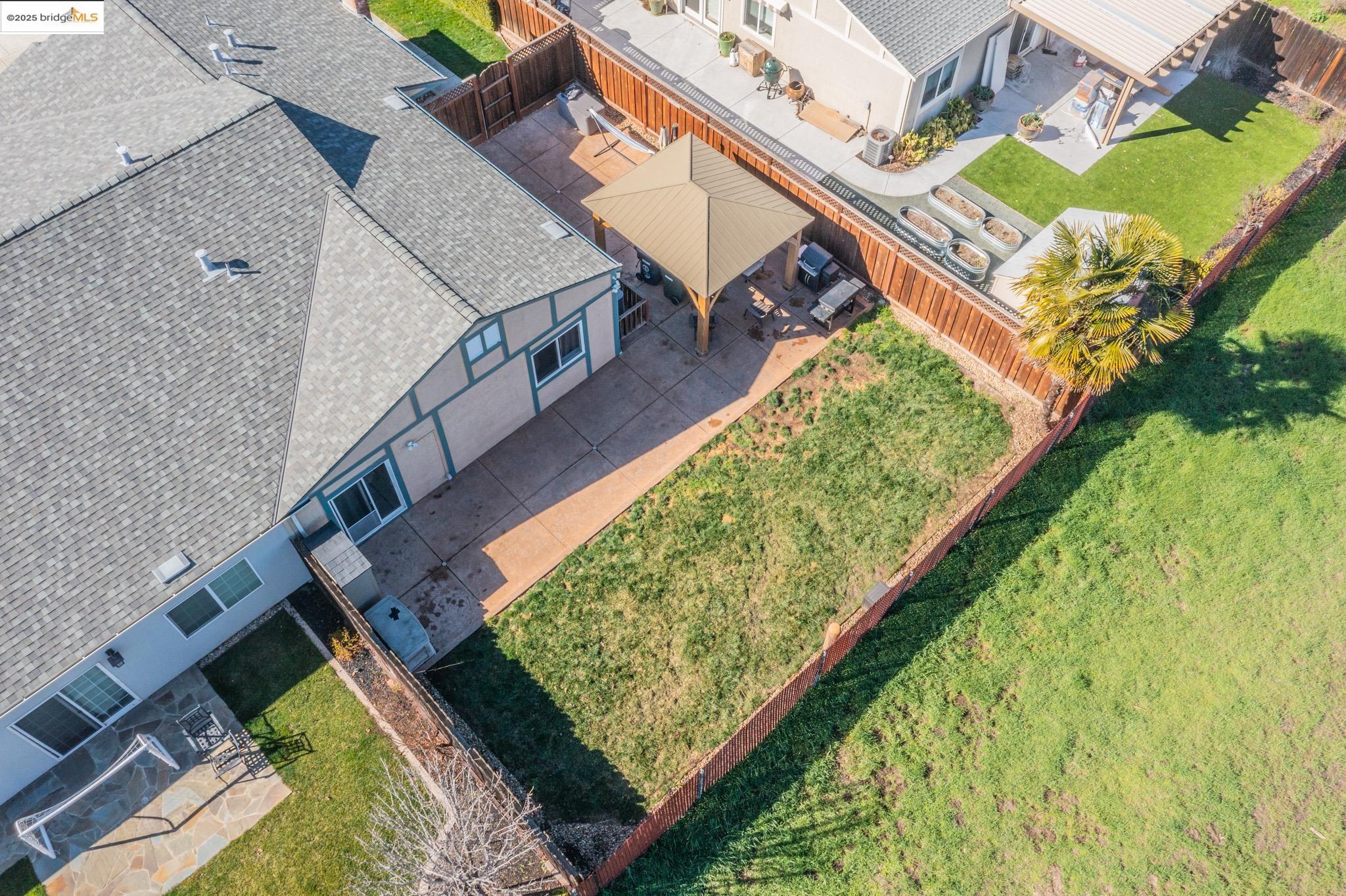 Detail Gallery Image 34 of 37 For 2035 Monterey Dr, Livermore,  CA 94551 - 3 Beds | 2 Baths