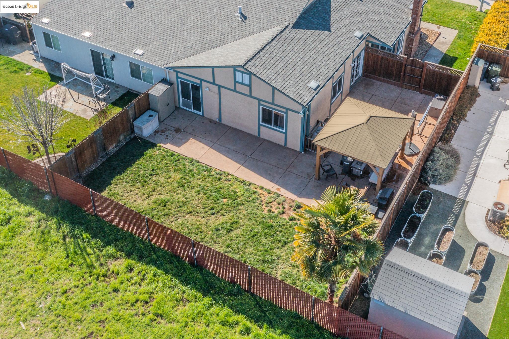 Detail Gallery Image 35 of 37 For 2035 Monterey Dr, Livermore,  CA 94551 - 3 Beds | 2 Baths