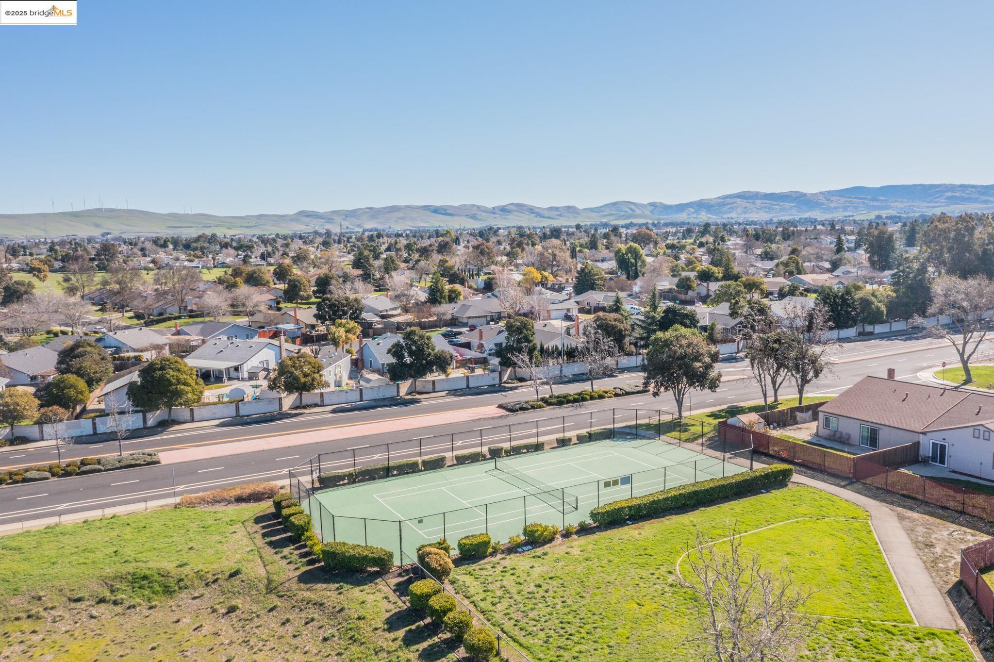 Detail Gallery Image 36 of 37 For 2035 Monterey Dr, Livermore,  CA 94551 - 3 Beds | 2 Baths
