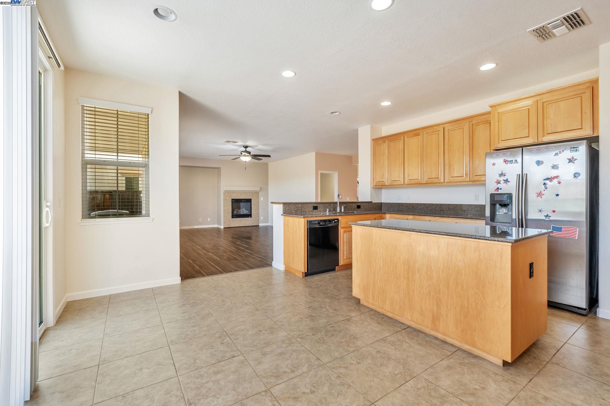 Detail Gallery Image 19 of 54 For 9019 Tee Box Ct, Patterson,  CA 95363 - 4 Beds | 2/1 Baths