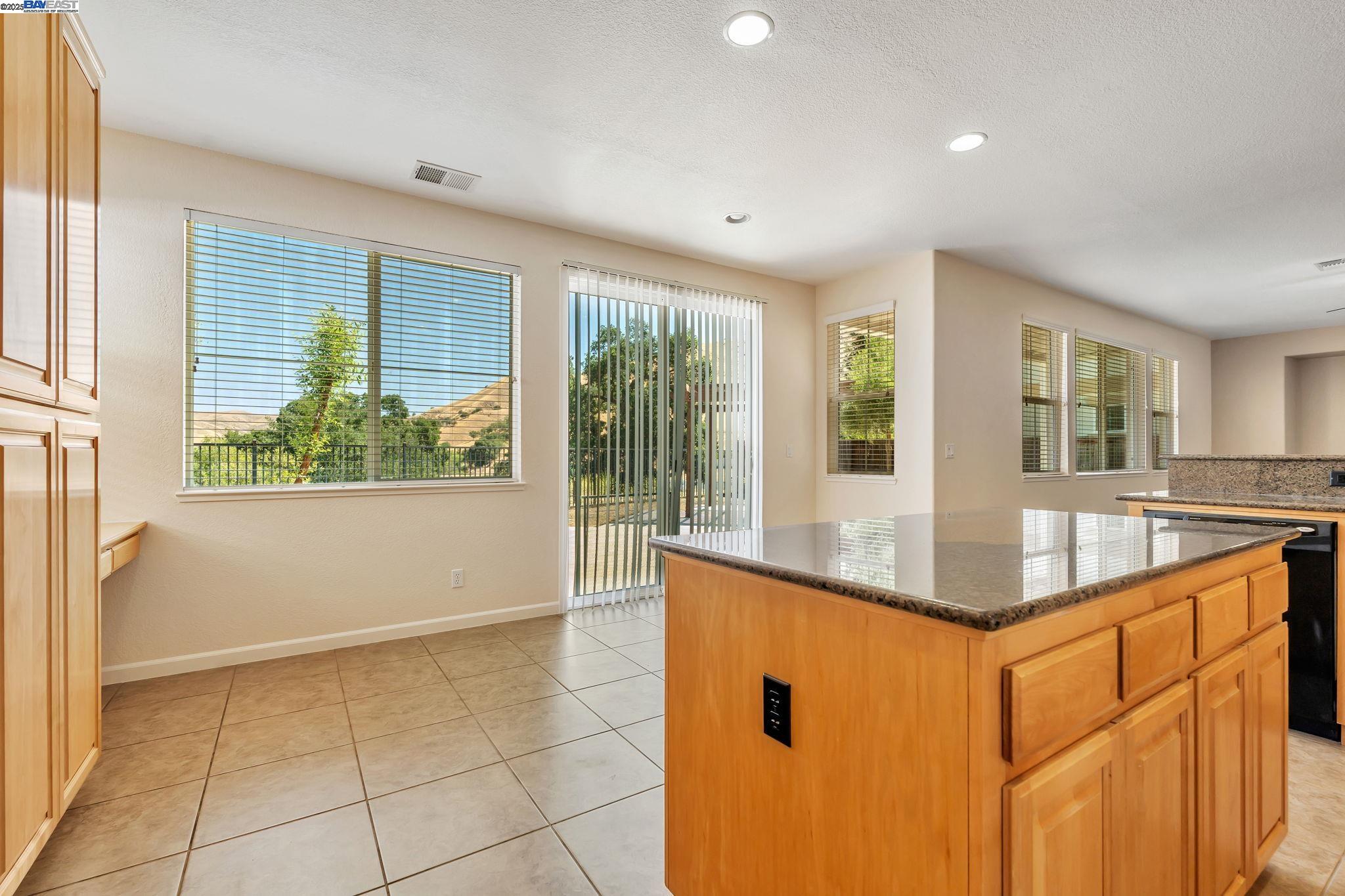 Detail Gallery Image 21 of 54 For 9019 Tee Box Ct, Patterson,  CA 95363 - 4 Beds | 2/1 Baths
