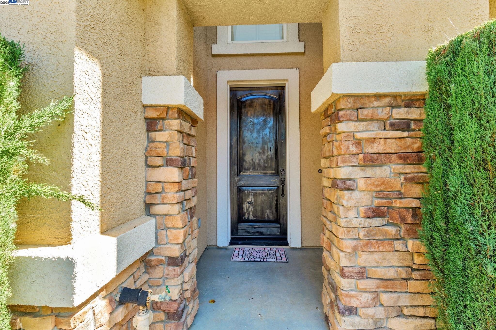 Detail Gallery Image 8 of 54 For 9019 Tee Box Ct, Patterson,  CA 95363 - 4 Beds | 2/1 Baths