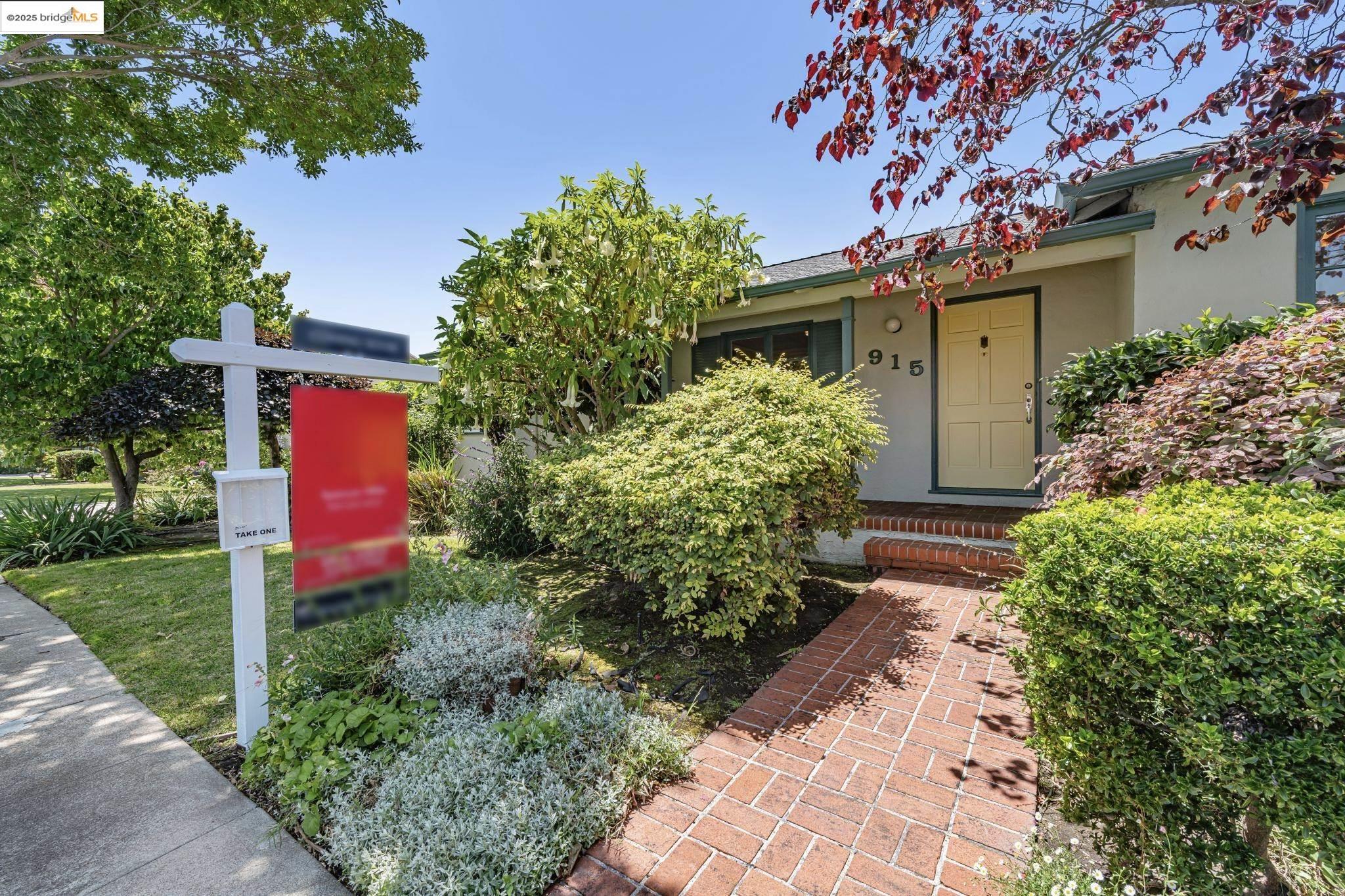 Detail Gallery Image 1 of 1 For 915 Ramona Way, San Leandro,  CA 94577 - 3 Beds | 1 Baths