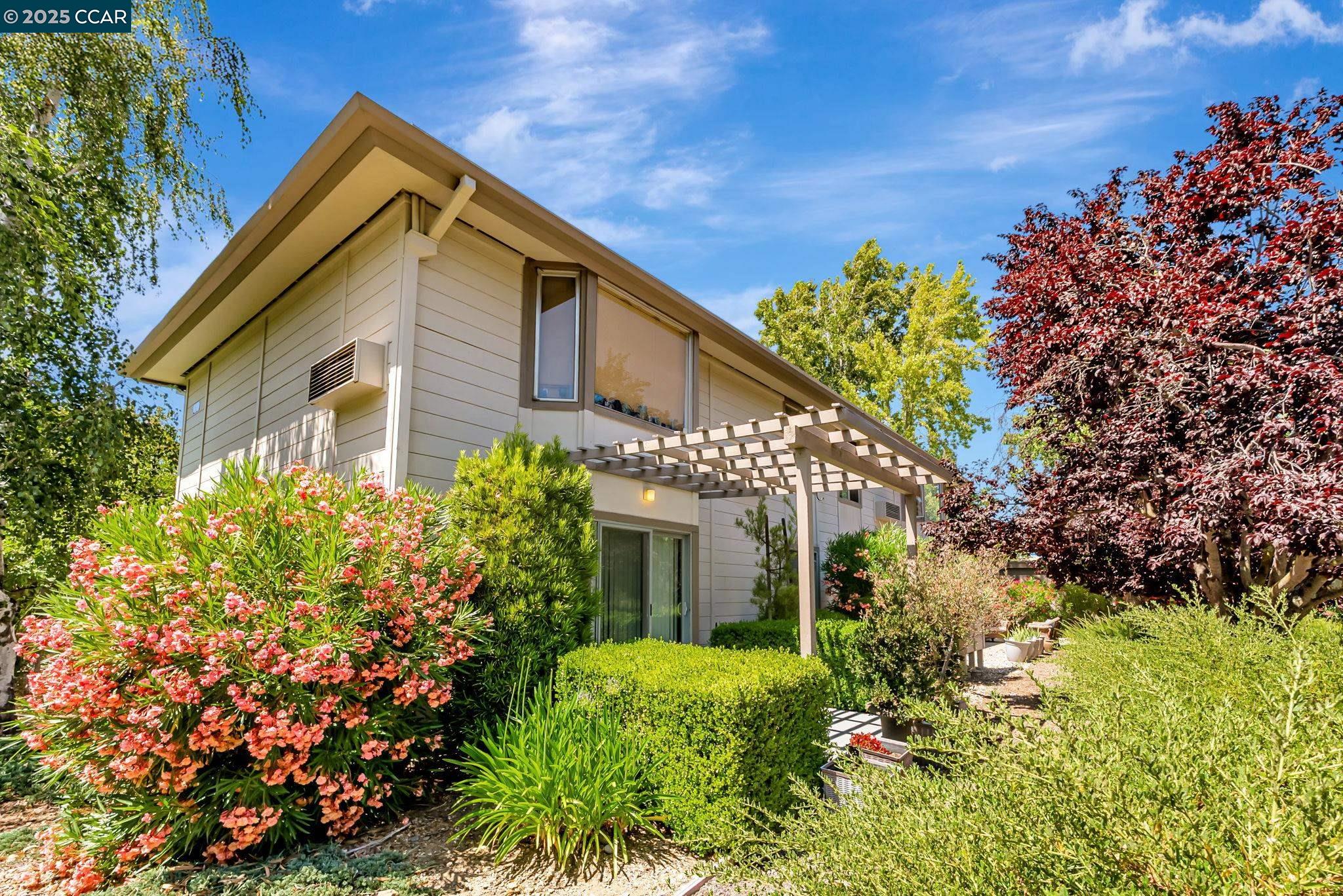 Photo #2: 41103874 Listing 