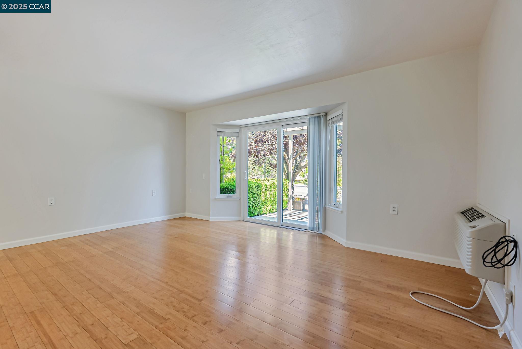 Photo #15: 41103874 Listing: Photo #15