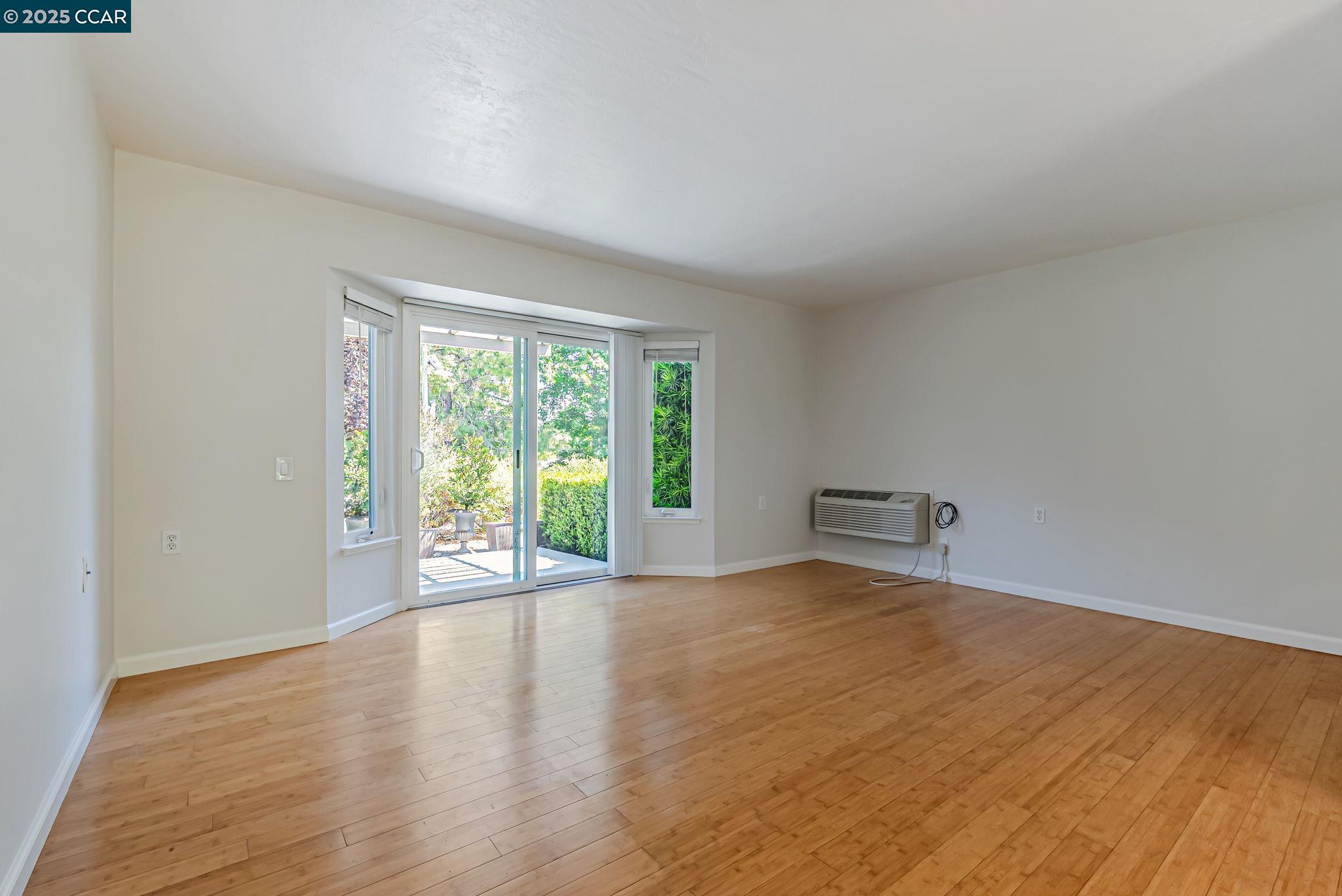 Photo #4: 41103874 Listing 